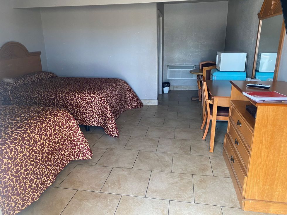 Apple Valley Motel