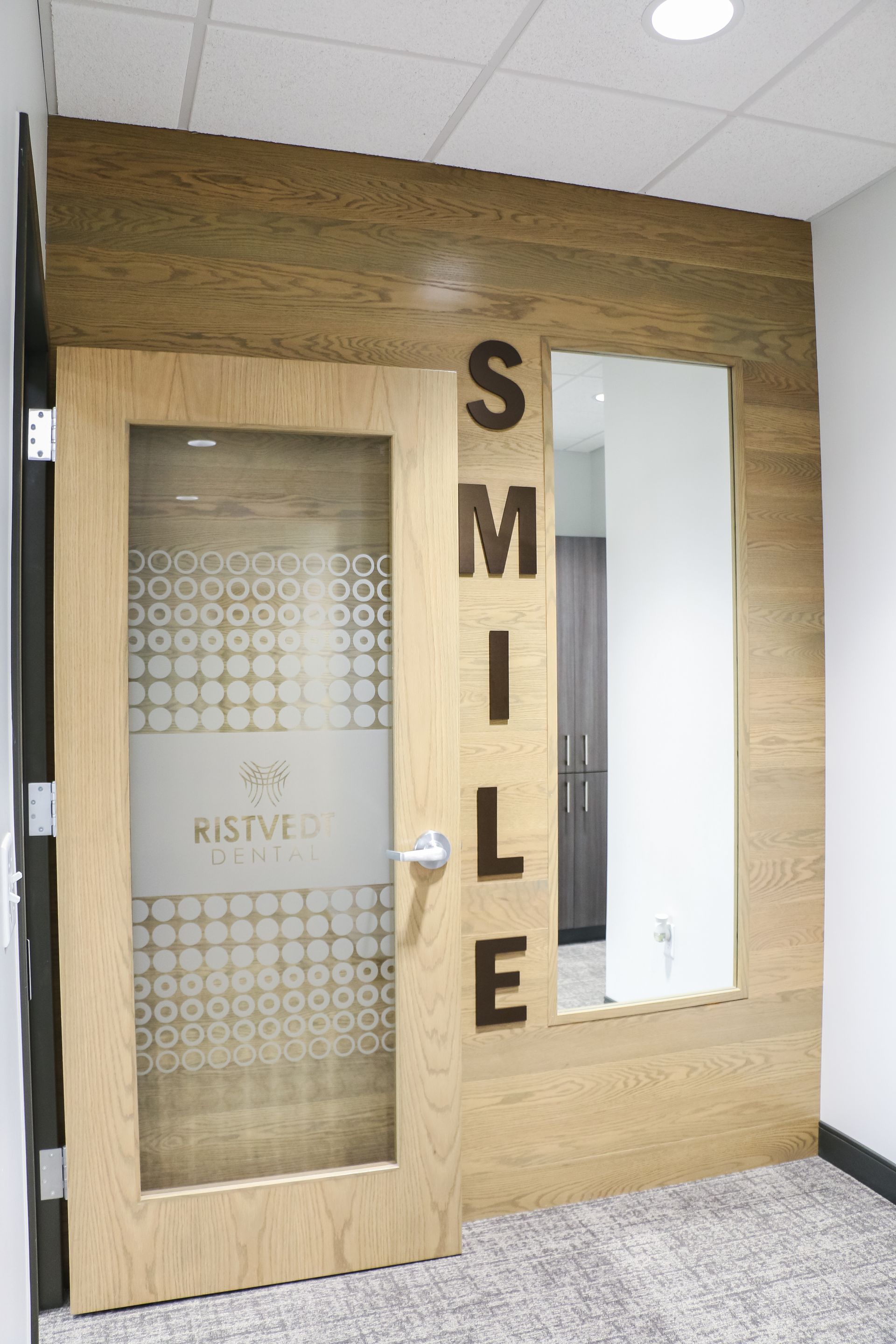 Smile banner at the door