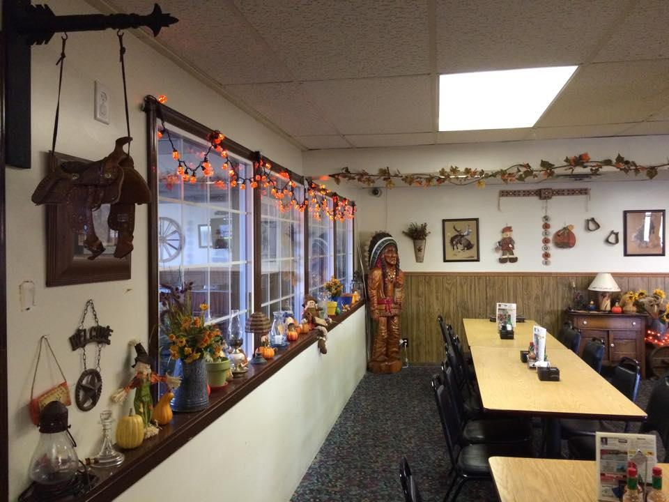 The Saddle Restaurant And Lounge dining area