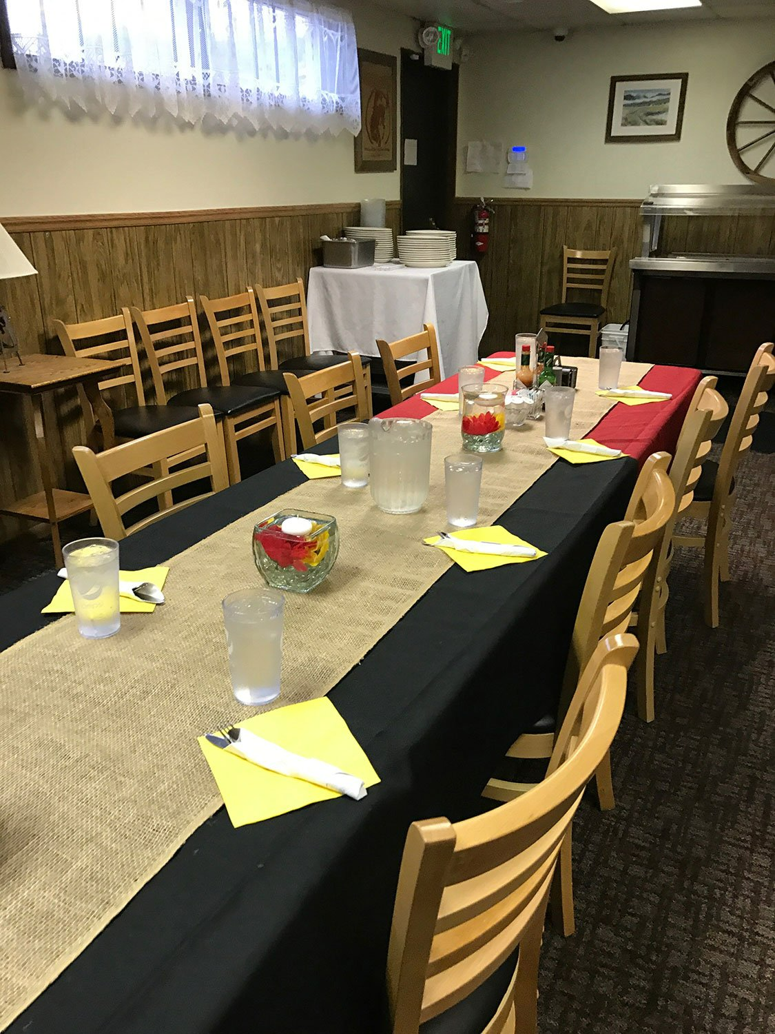 The Saddle Restaurant And Lounge dining area