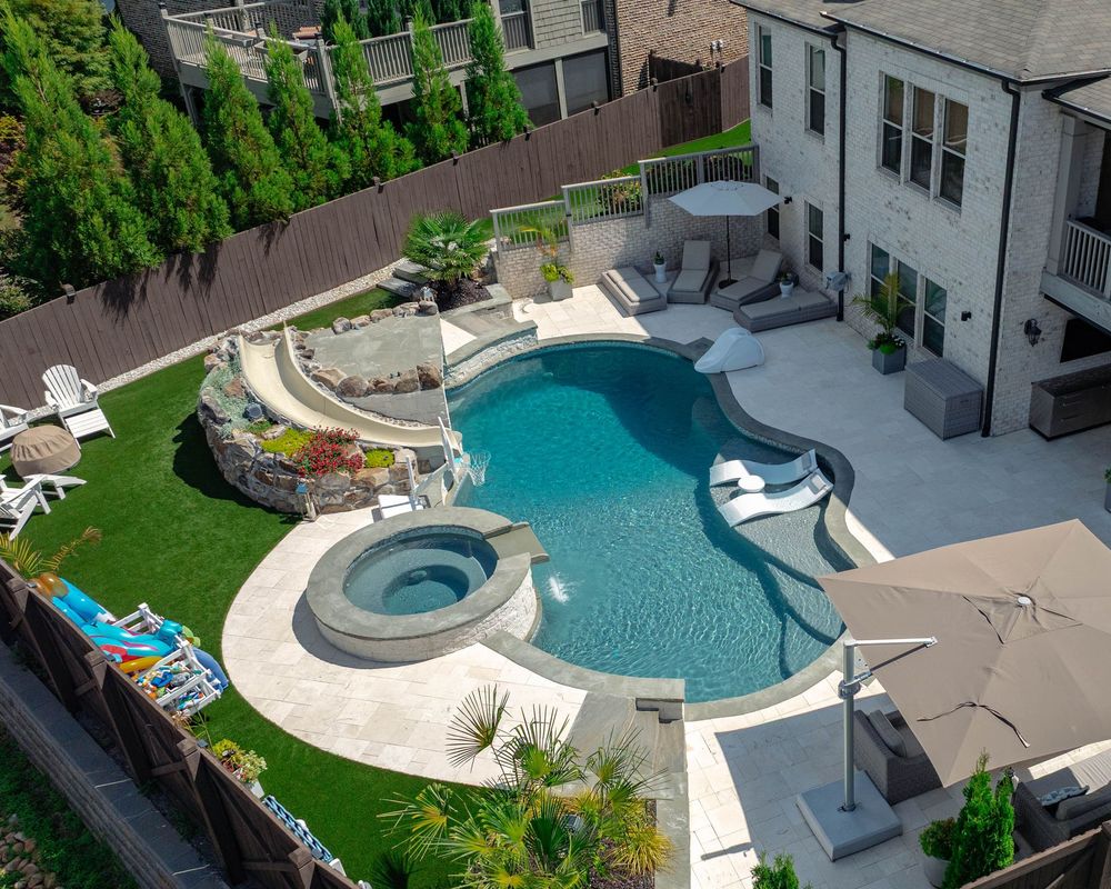 pool with a fountain