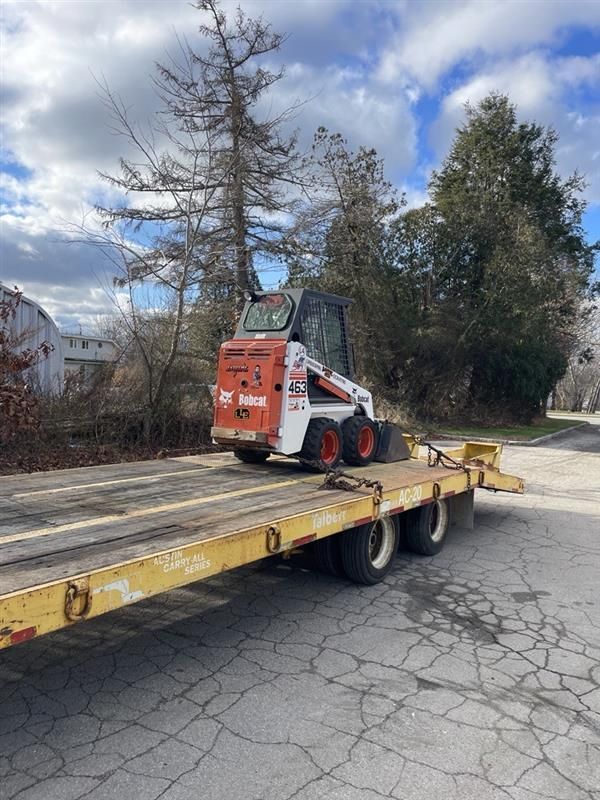 Hauling a bobcat