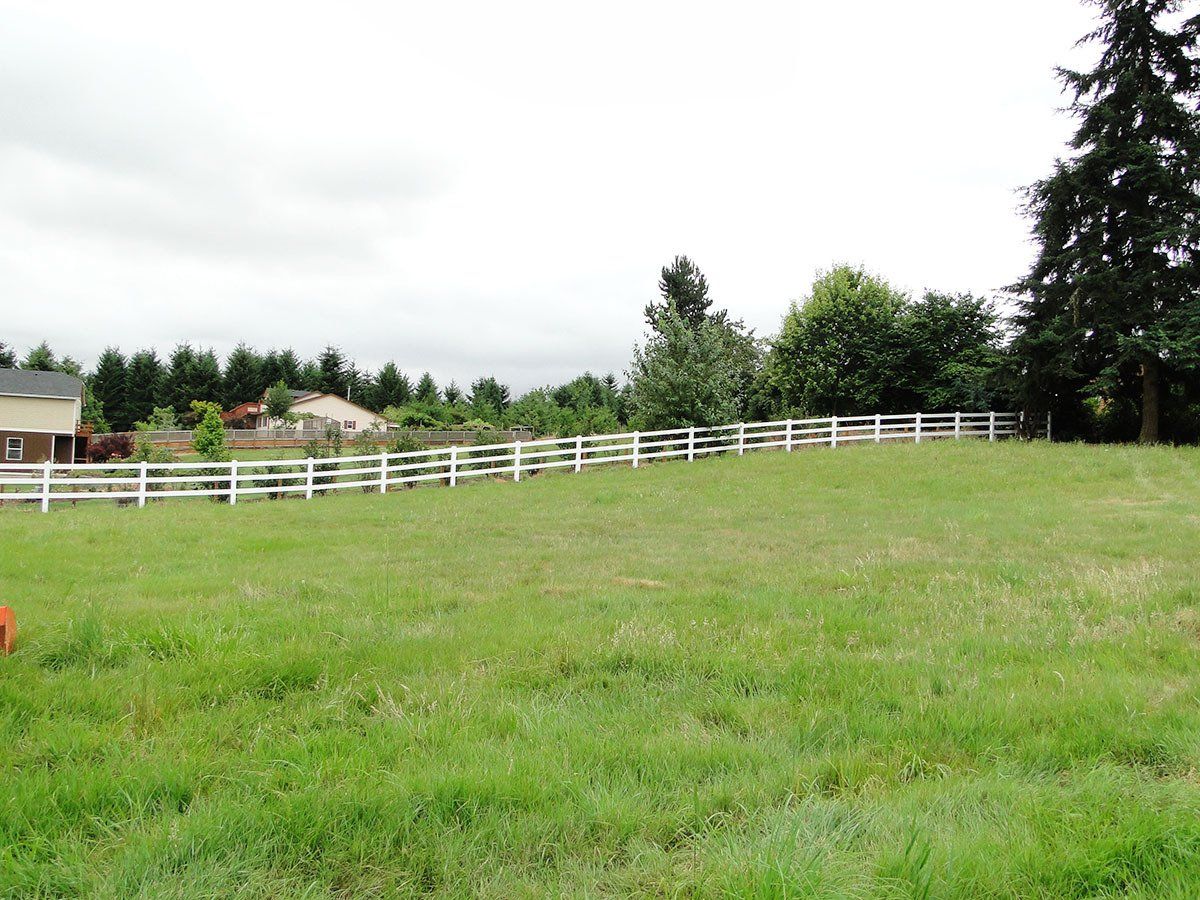 Farm and Ranch Fencing Services
