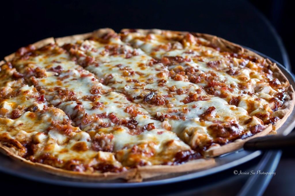 BBQ chicken pizza
