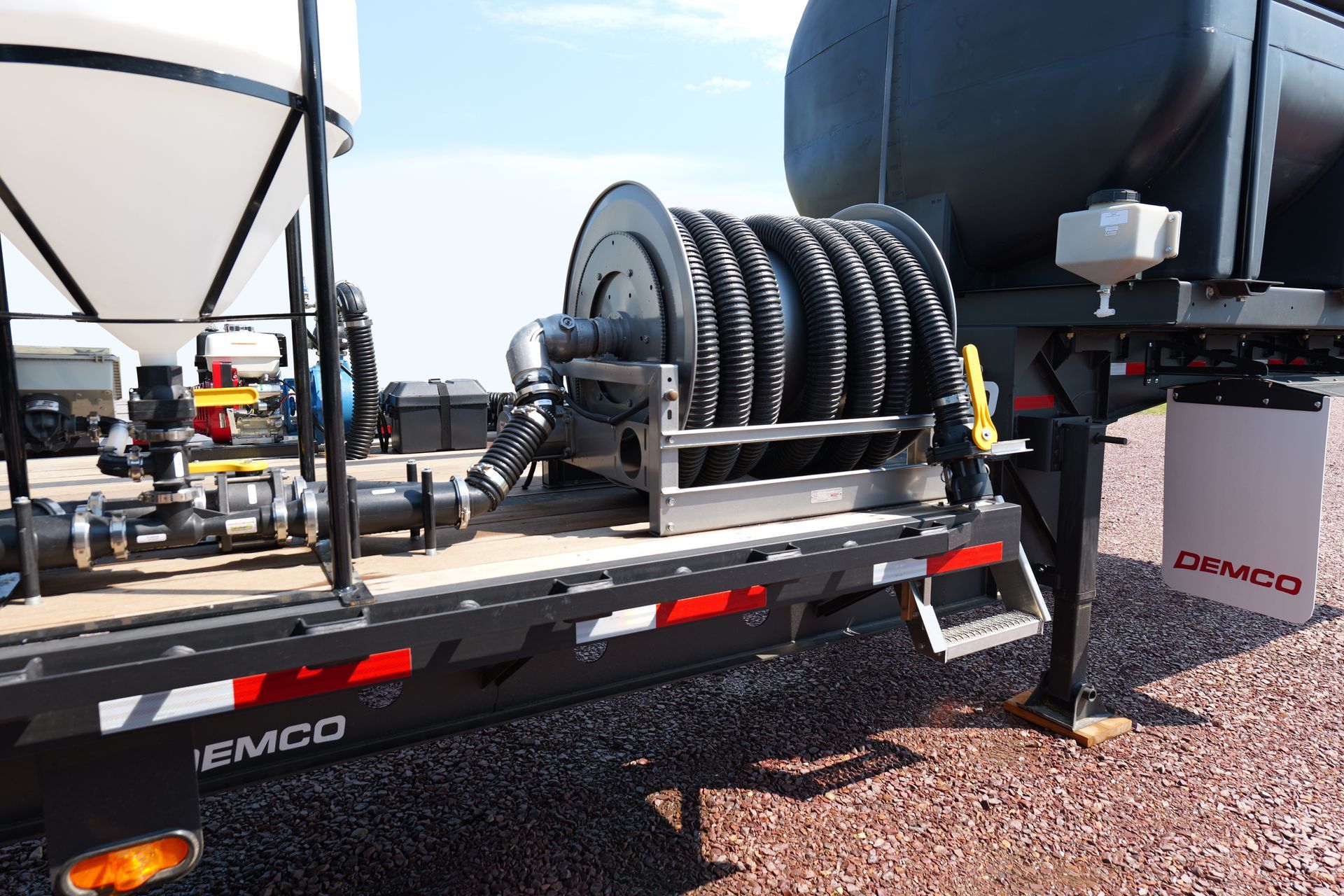 Hose reel no elevator