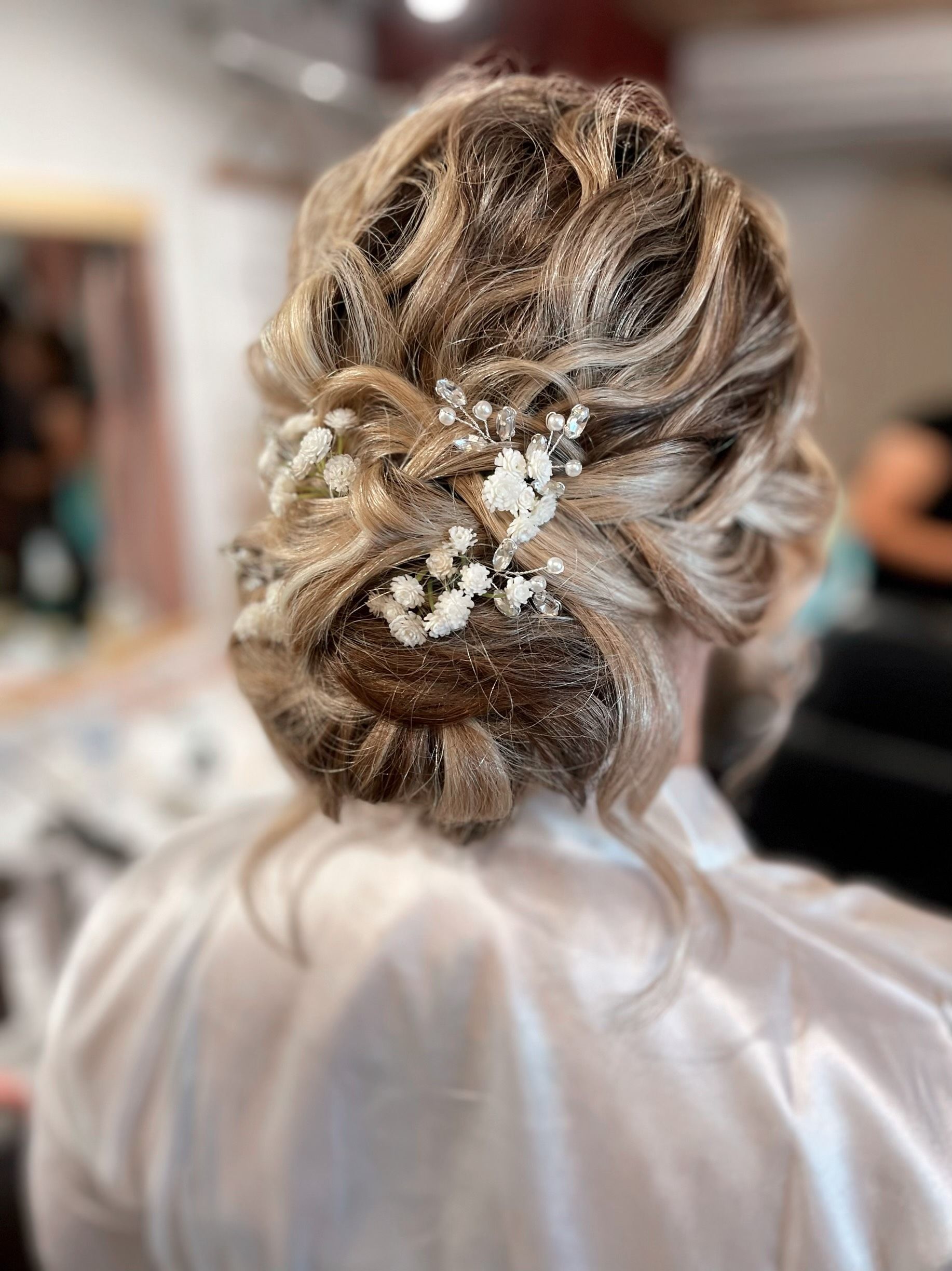 sophisticated bridal hairstyle