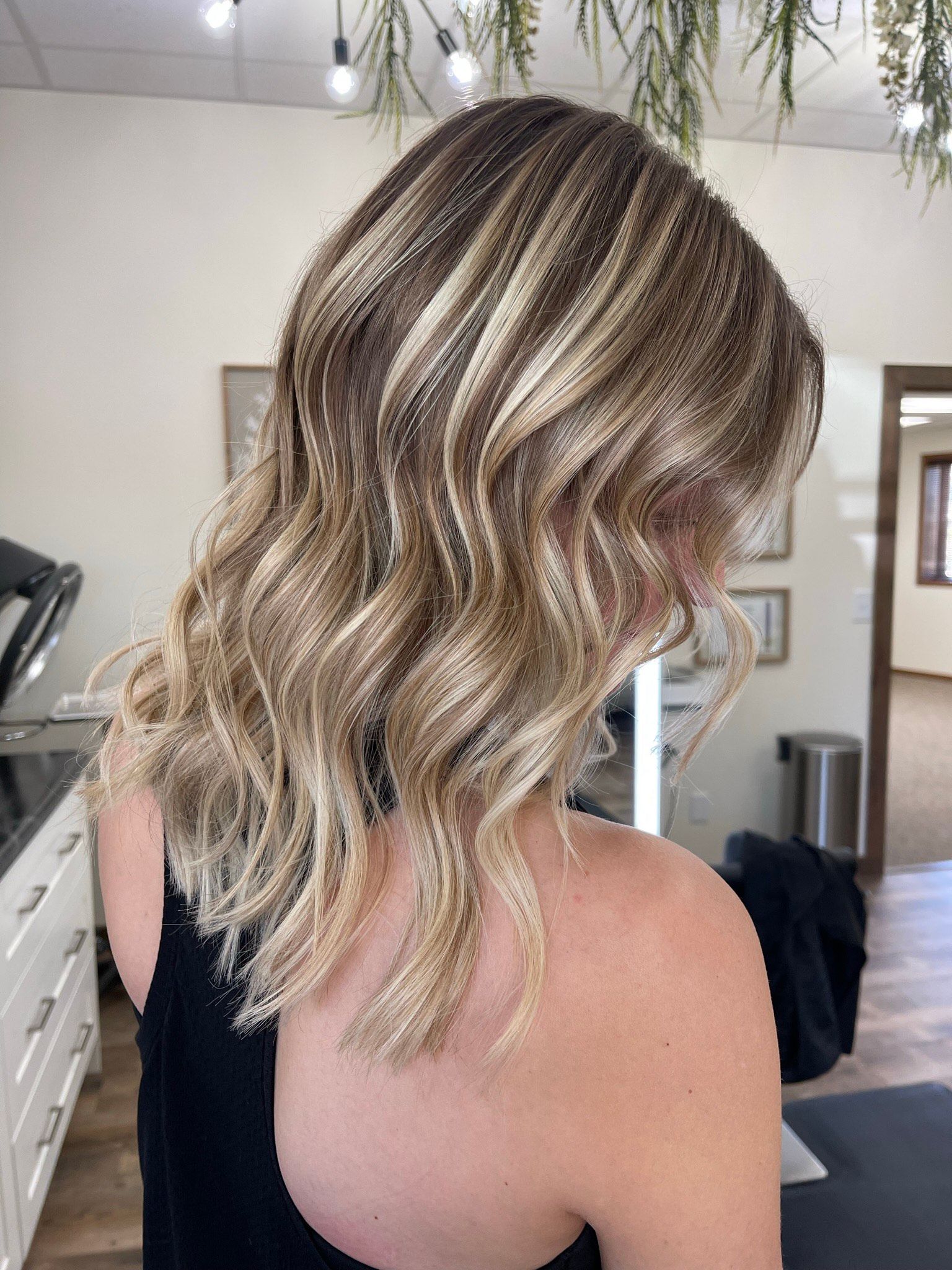 Beautiful mid length hairstyle with highlights