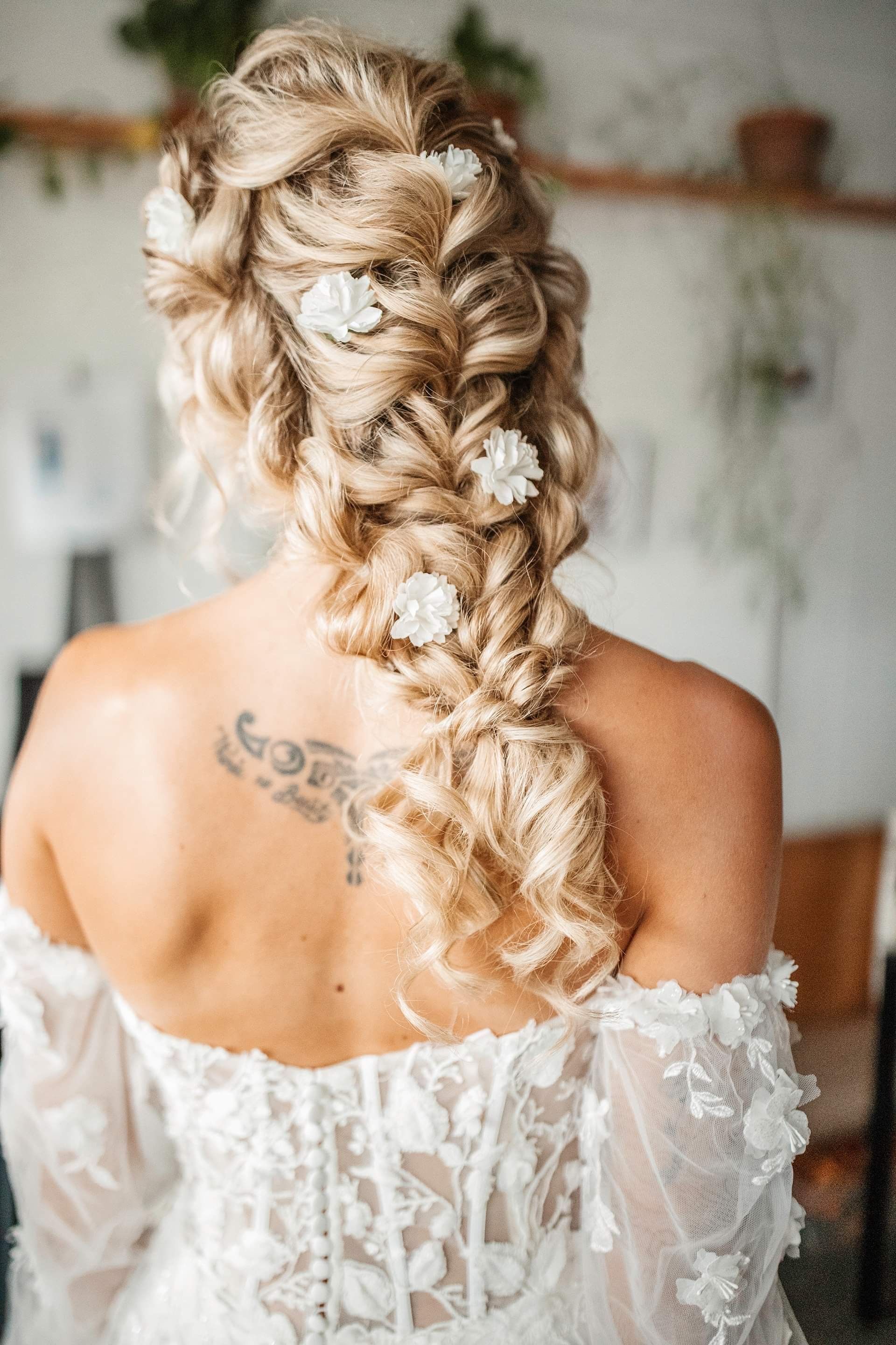 Bridal hair look
