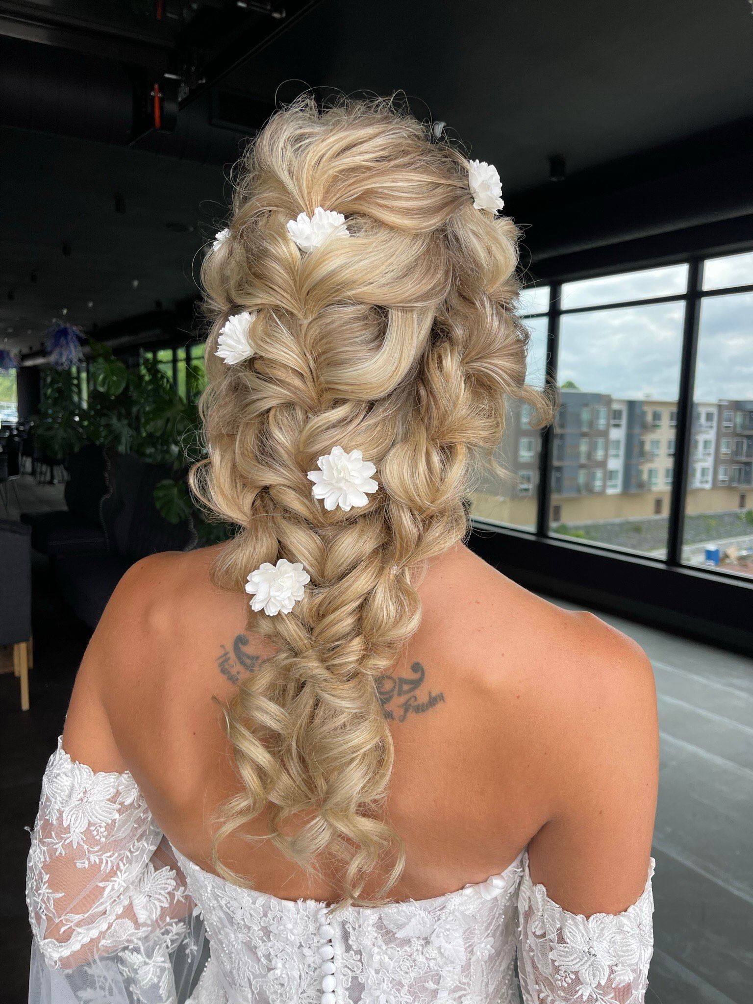 Blonde bridal hair