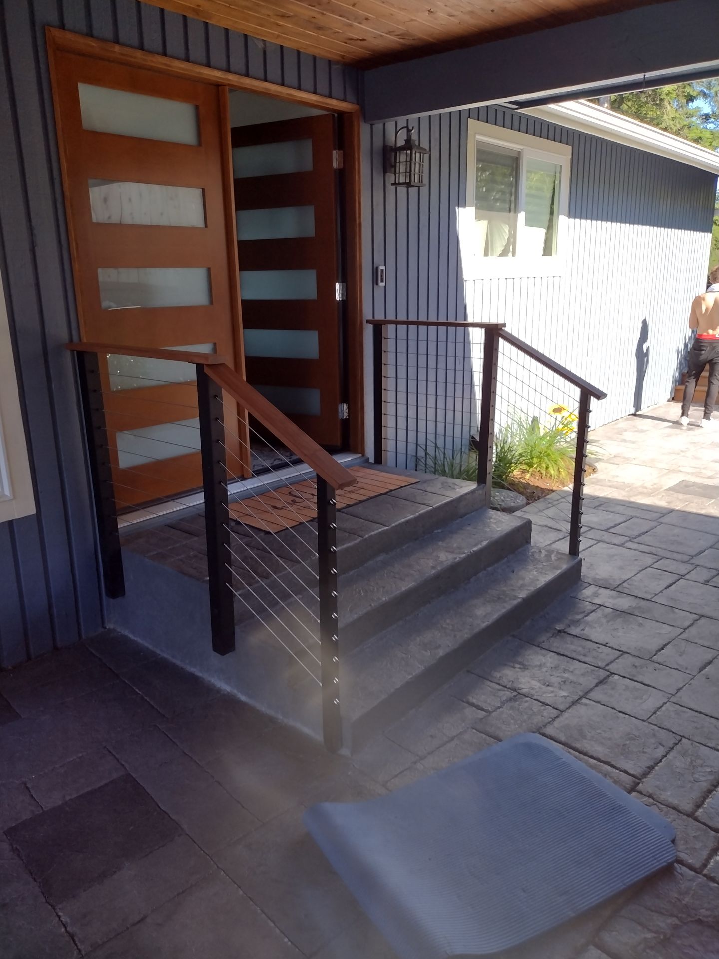 Stainless-steel cable railings