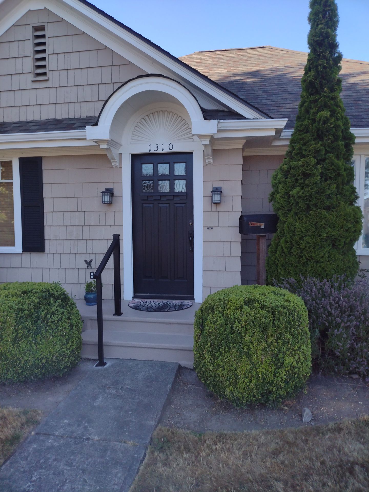 Stair railing construction