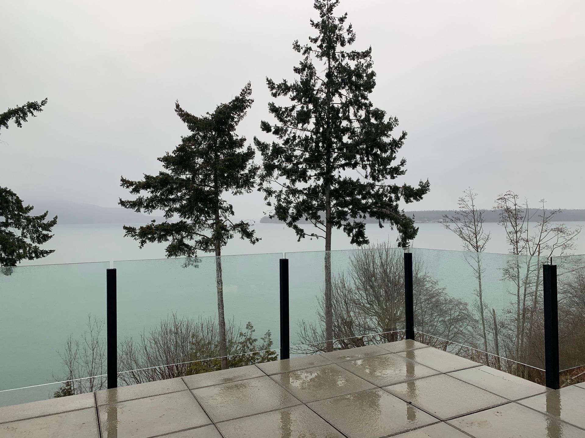 Beautifully built stainless-steel glass railings