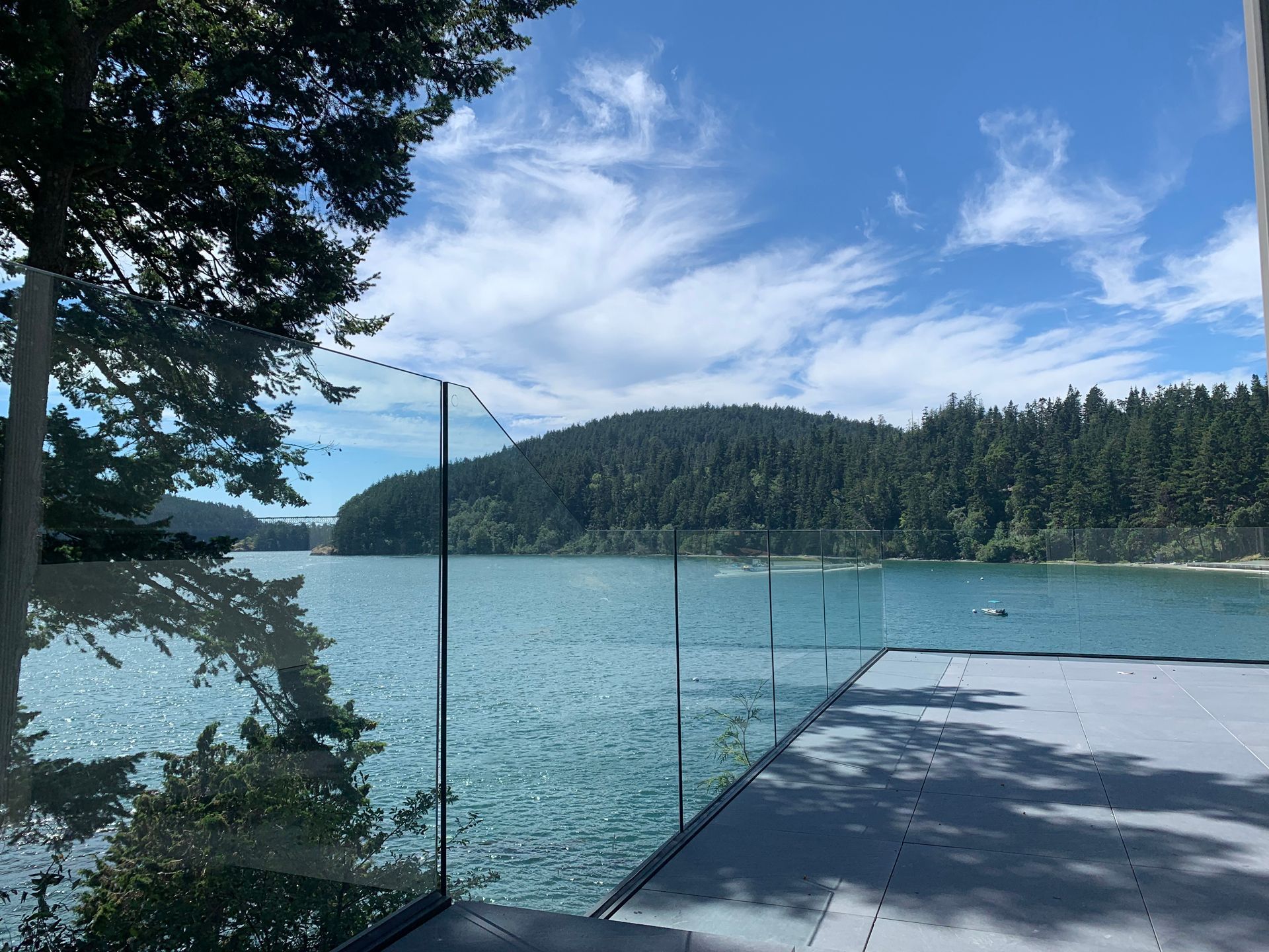 Glass railing installation