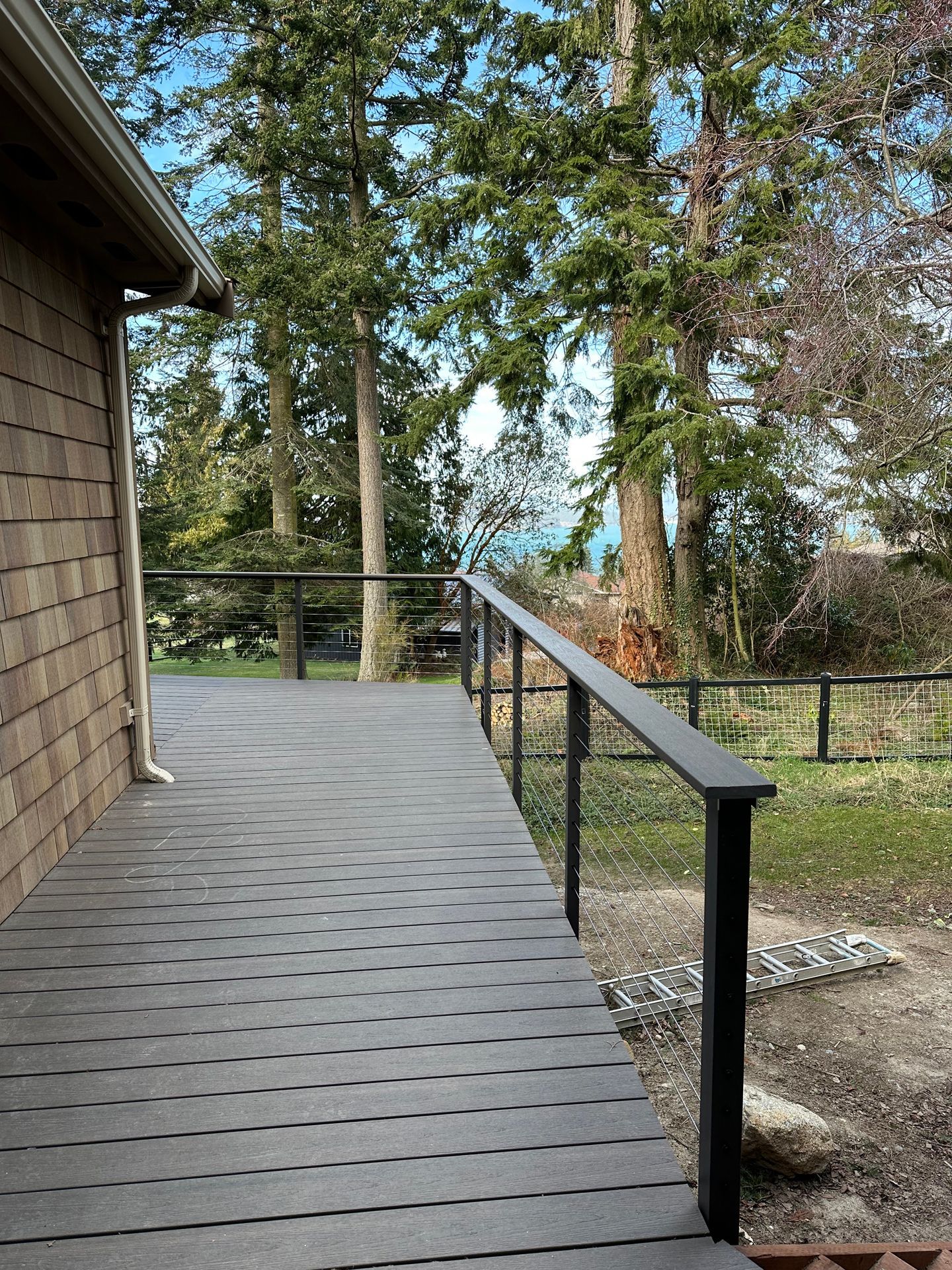 New black cable railing