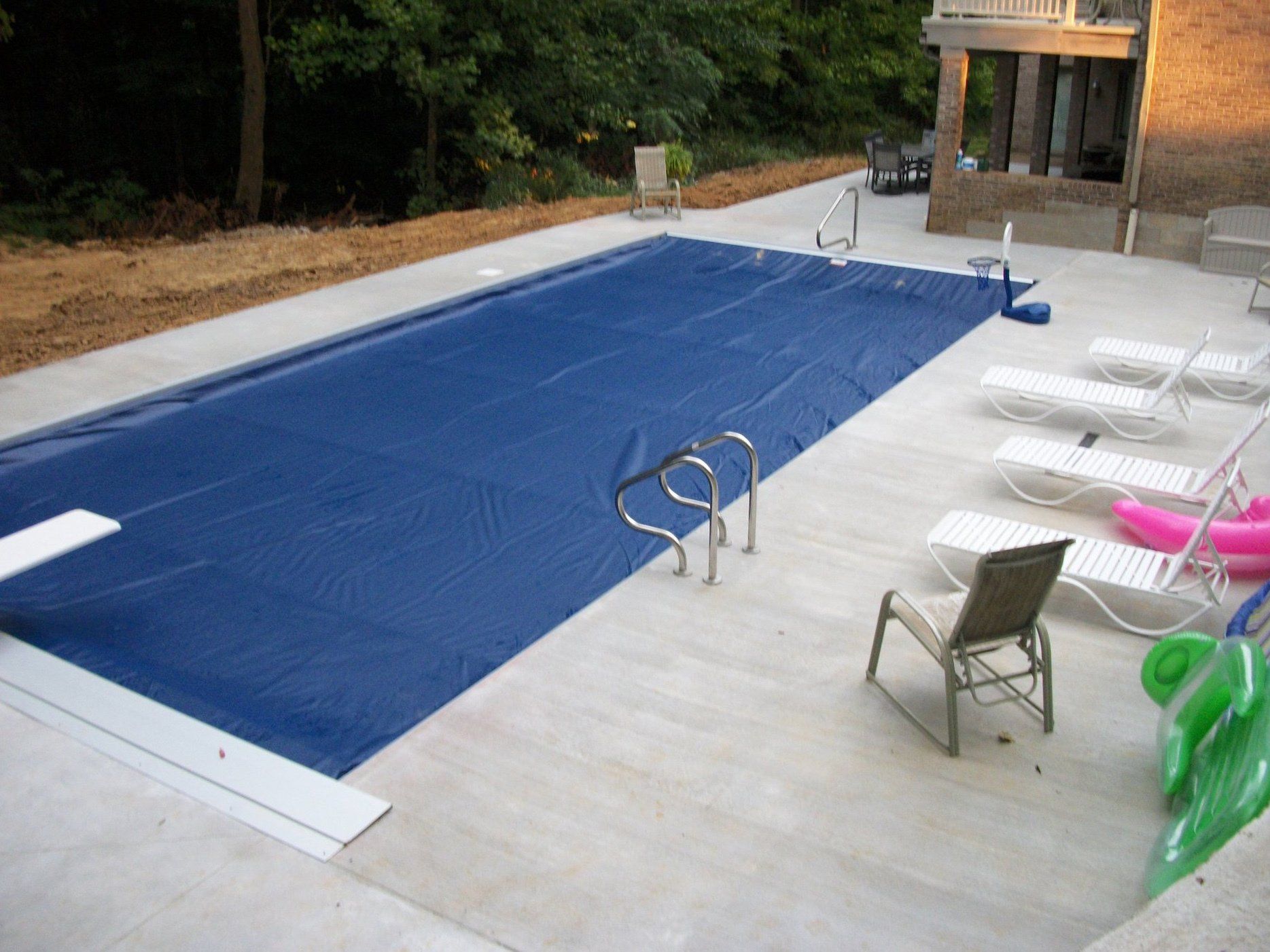 Rectangular pool