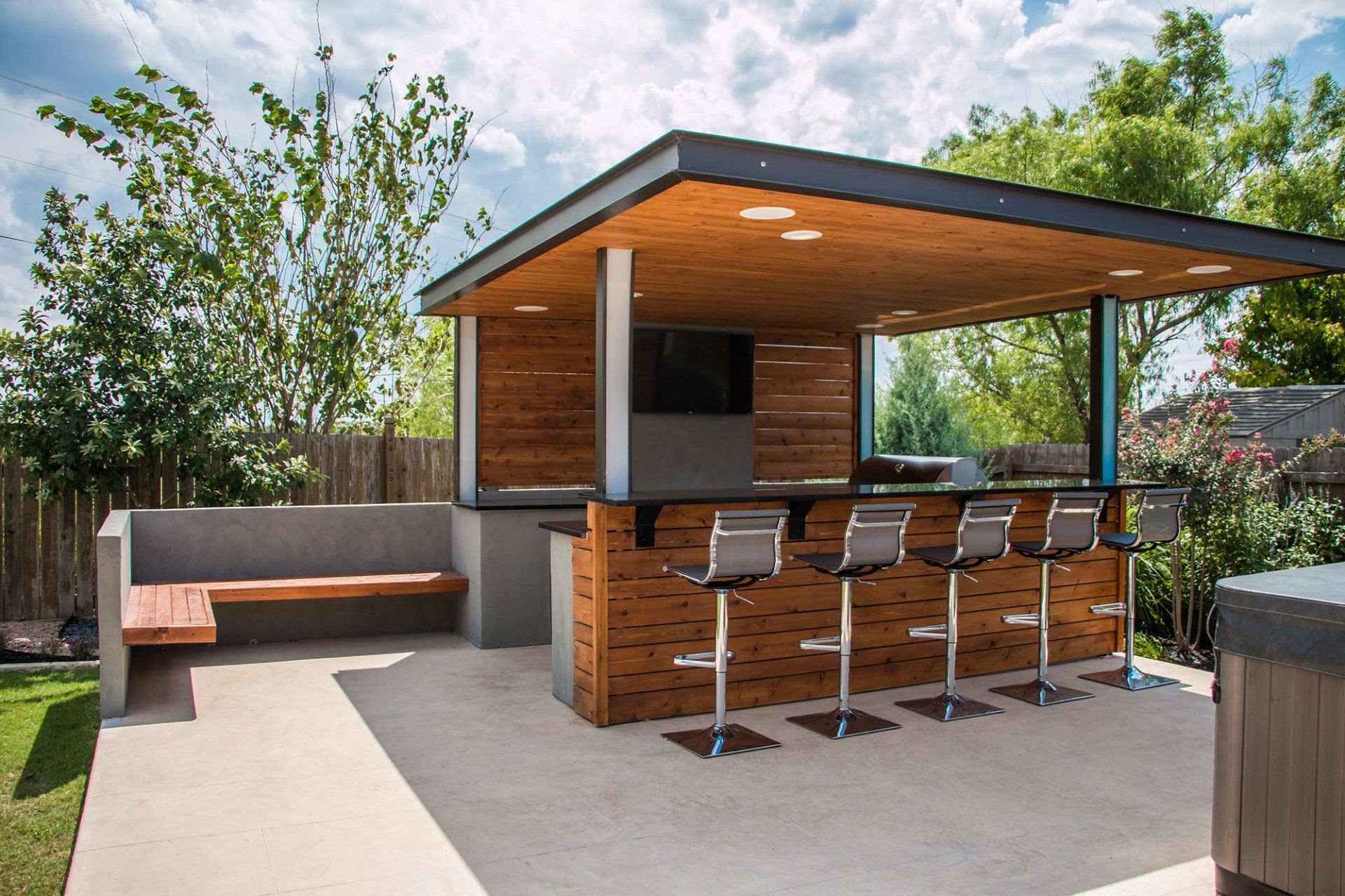 Outdoor Kitchen