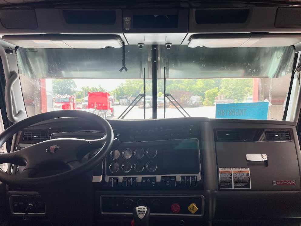 Kenworth Straight