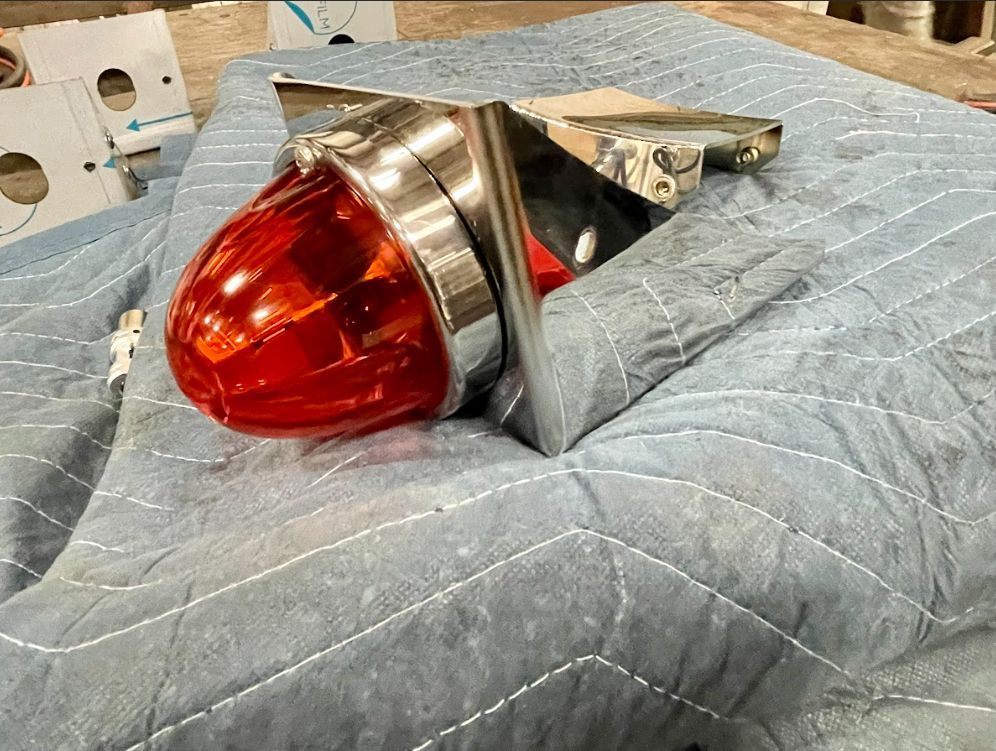 Pete Fuel Tank Light Brackets