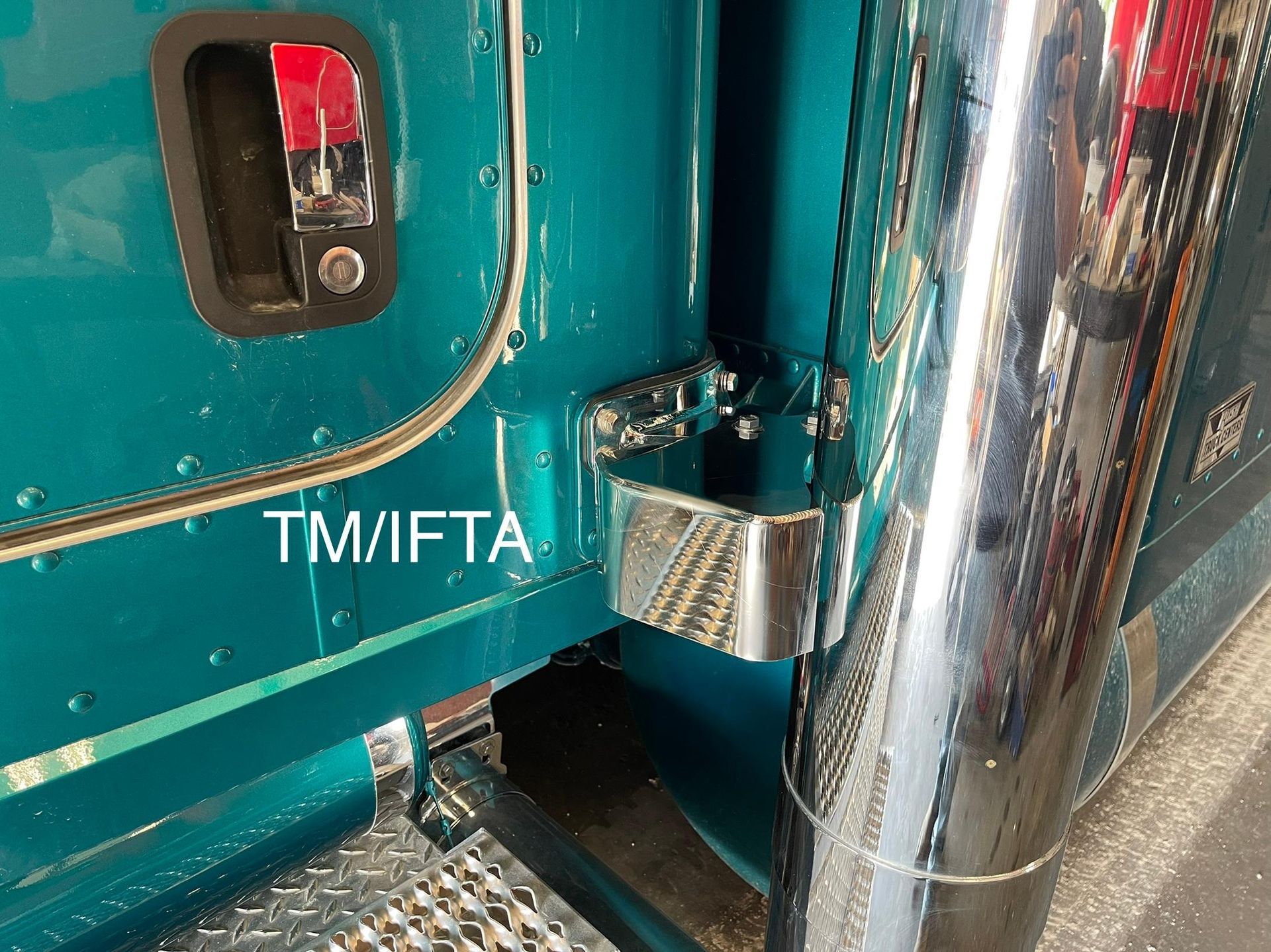 Top Mount Style IFTA Bracket