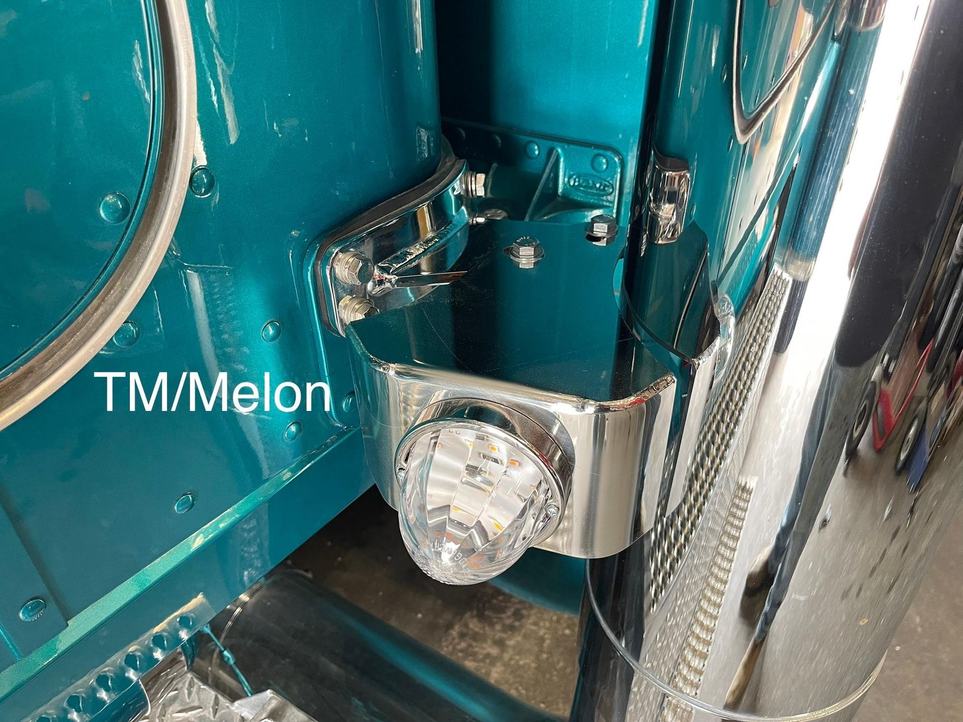 Top Mount Melon Bracket