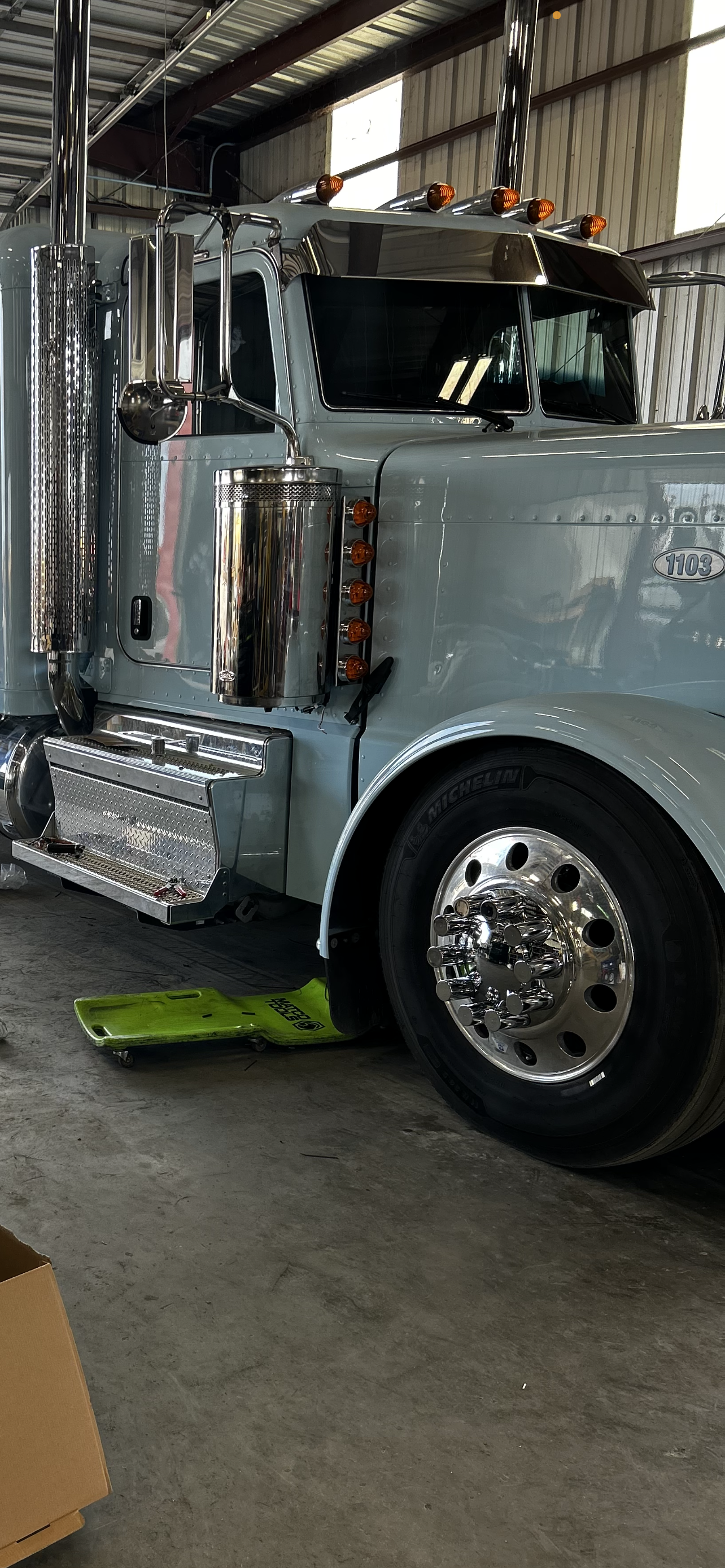 Peterbilt Straight