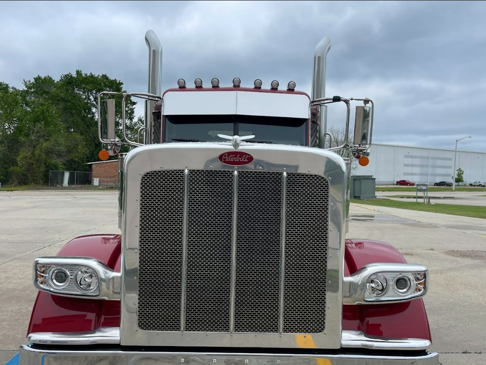 Peterbilt Straight