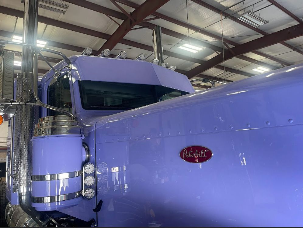 Peterbilt Straight