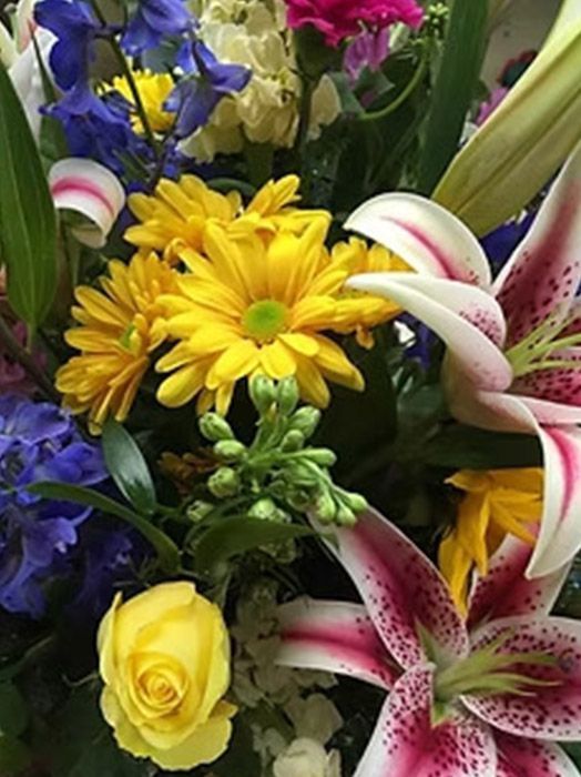 Becky, Customer Service, Memorial Silk Designer & Delivery