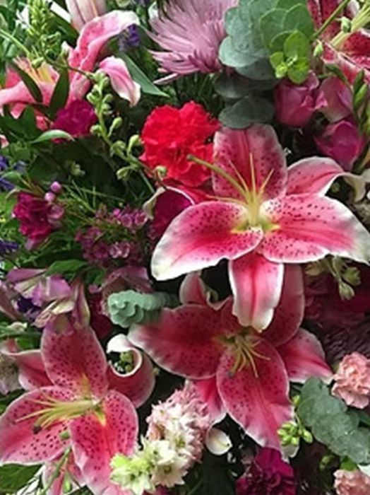 Leslie, 31 Years of Floral Design Experience