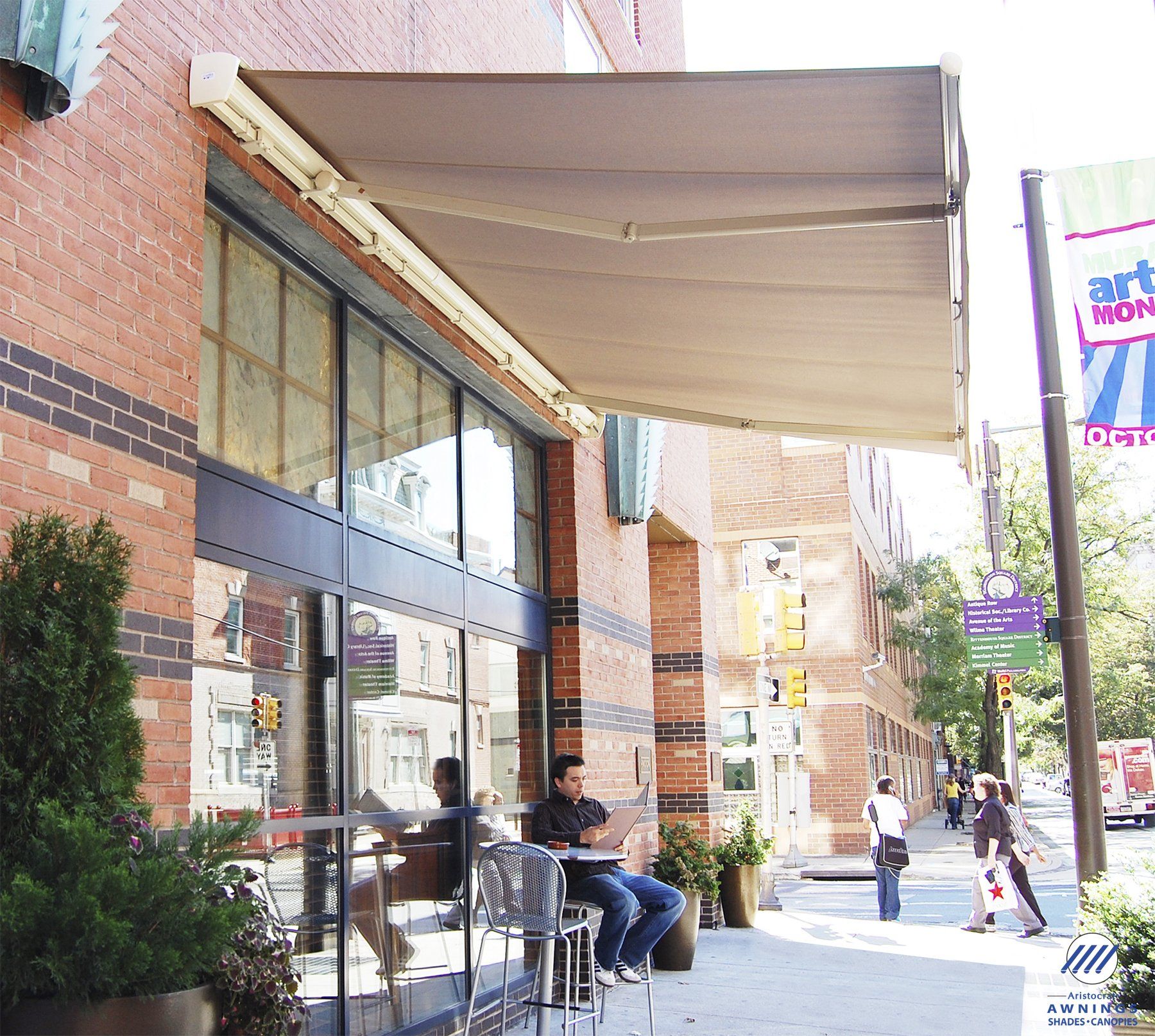 Retractable Commercial Awnings | Amelia Overhead Doors