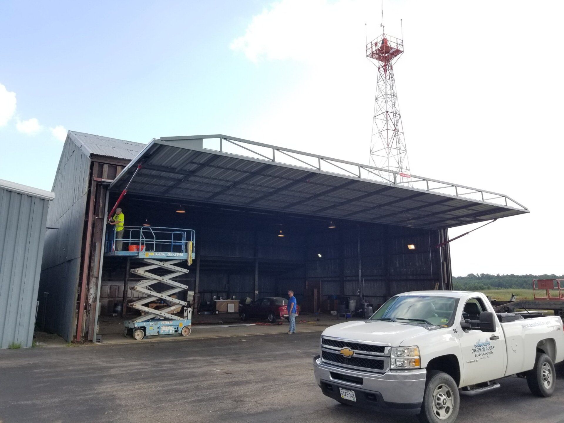 Hangar Doors | Amelia Overhead Doors