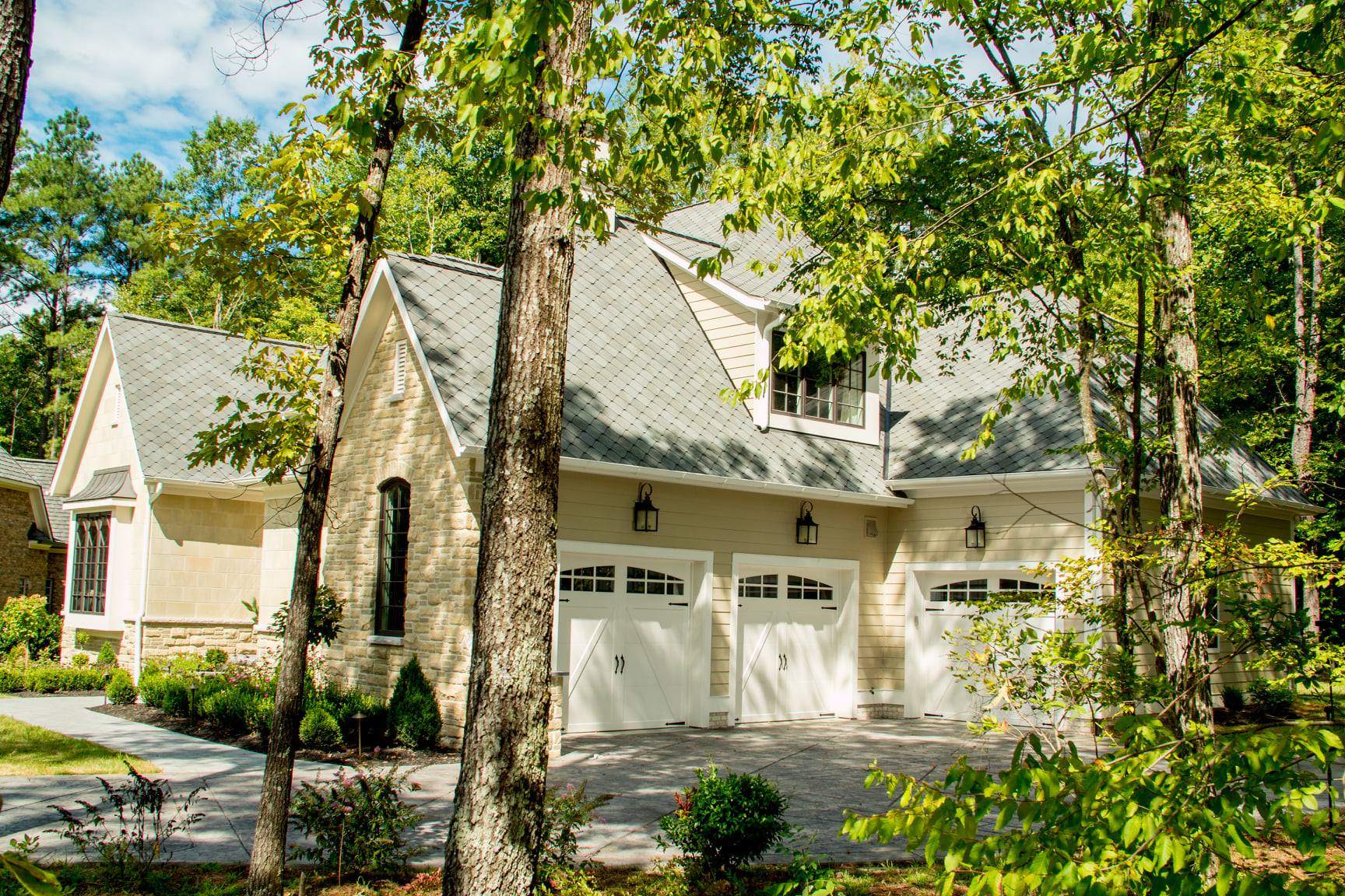 Chesterfield Garage Doors | Amelia Overhead Doors