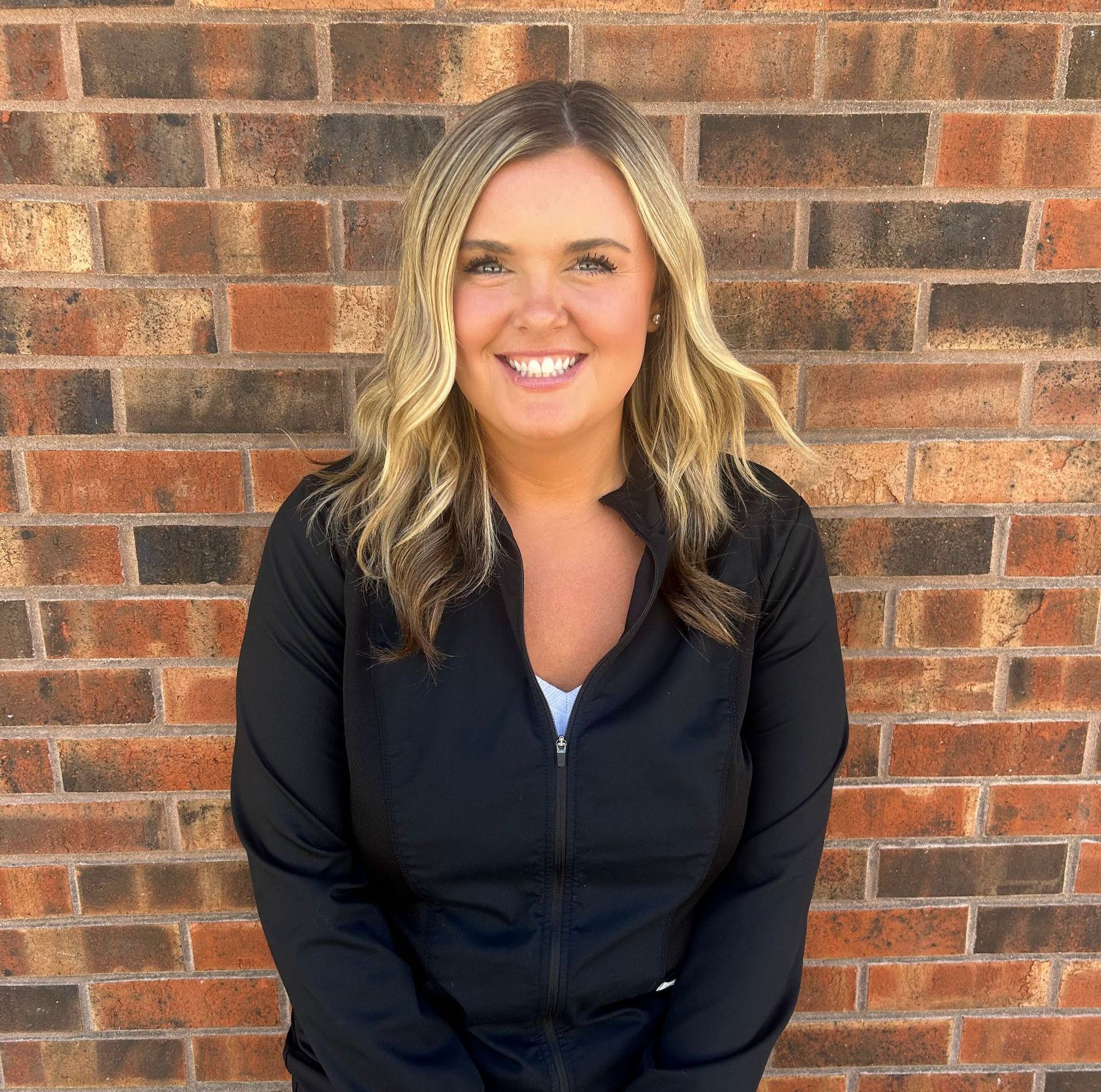 Emily, RDS, EFDA - Office Manager/ Dental Assistant (Expanded Function)