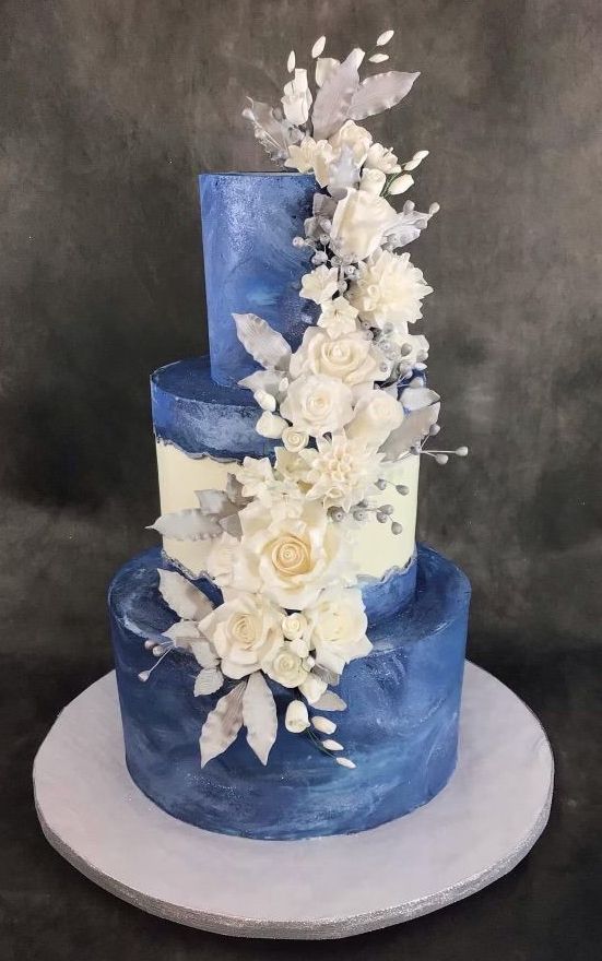 blue and silver wedding cake