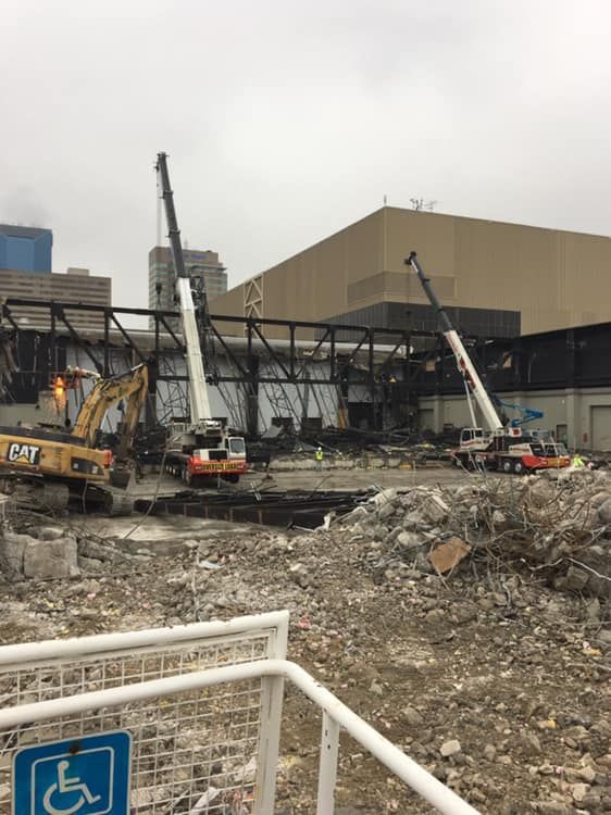 Crane equipment service