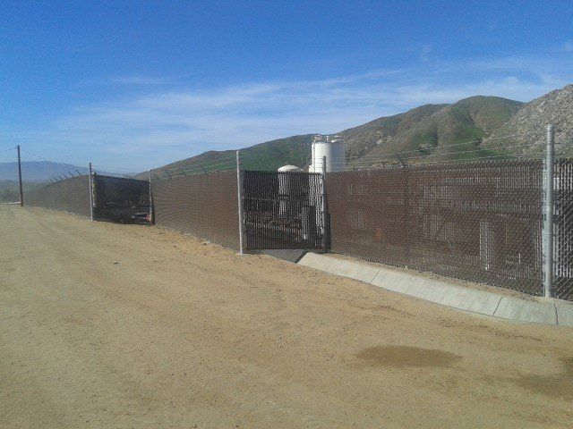 6'h commercial security perimeter fencing