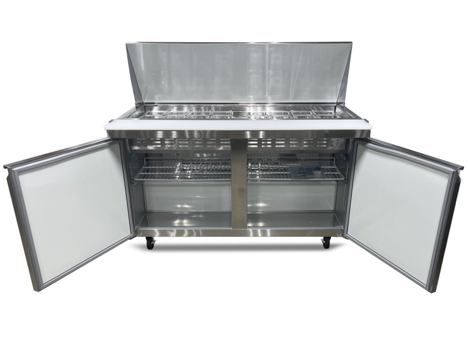 Interior 60″ Mega Top 24 Pan