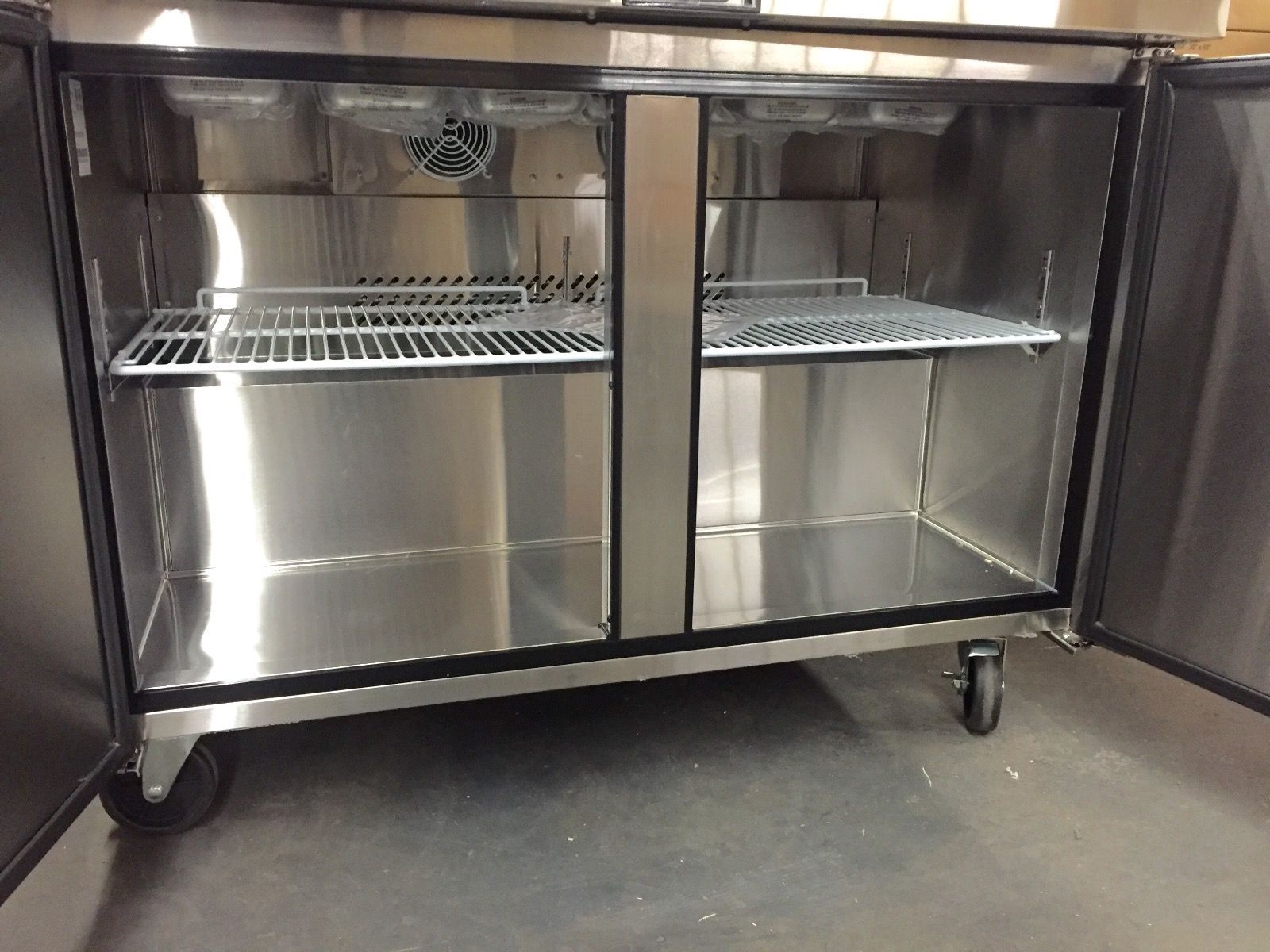 Interior 48″ Sandwich Prep Unit 12 Pan