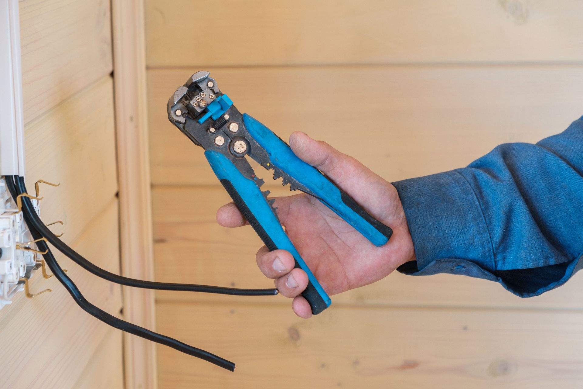 electrical contractor