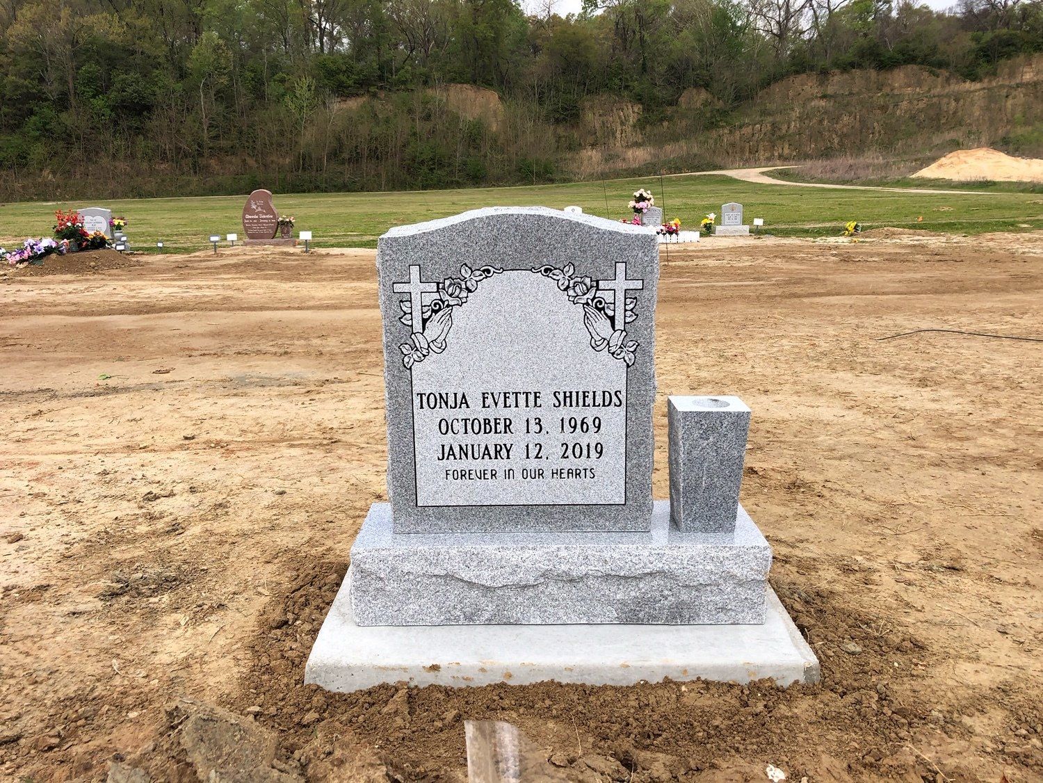 Davidson Marble & Granite Works Inc Photos | Cemetery Monuments | Flat ...