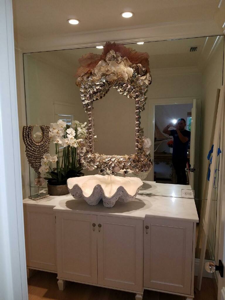 Vanity mirror