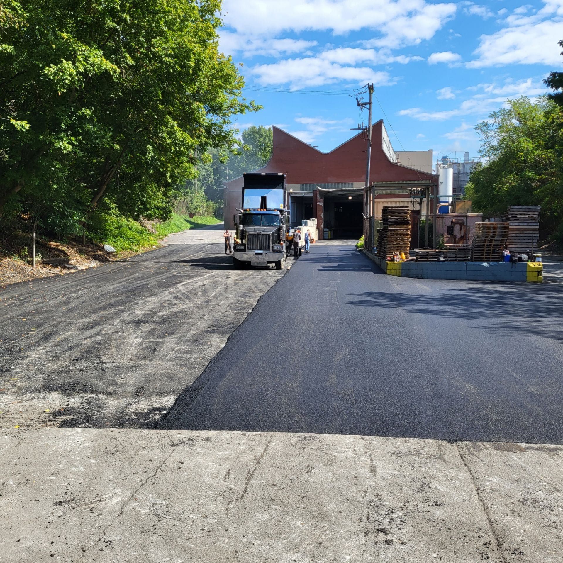 asphalt paving
