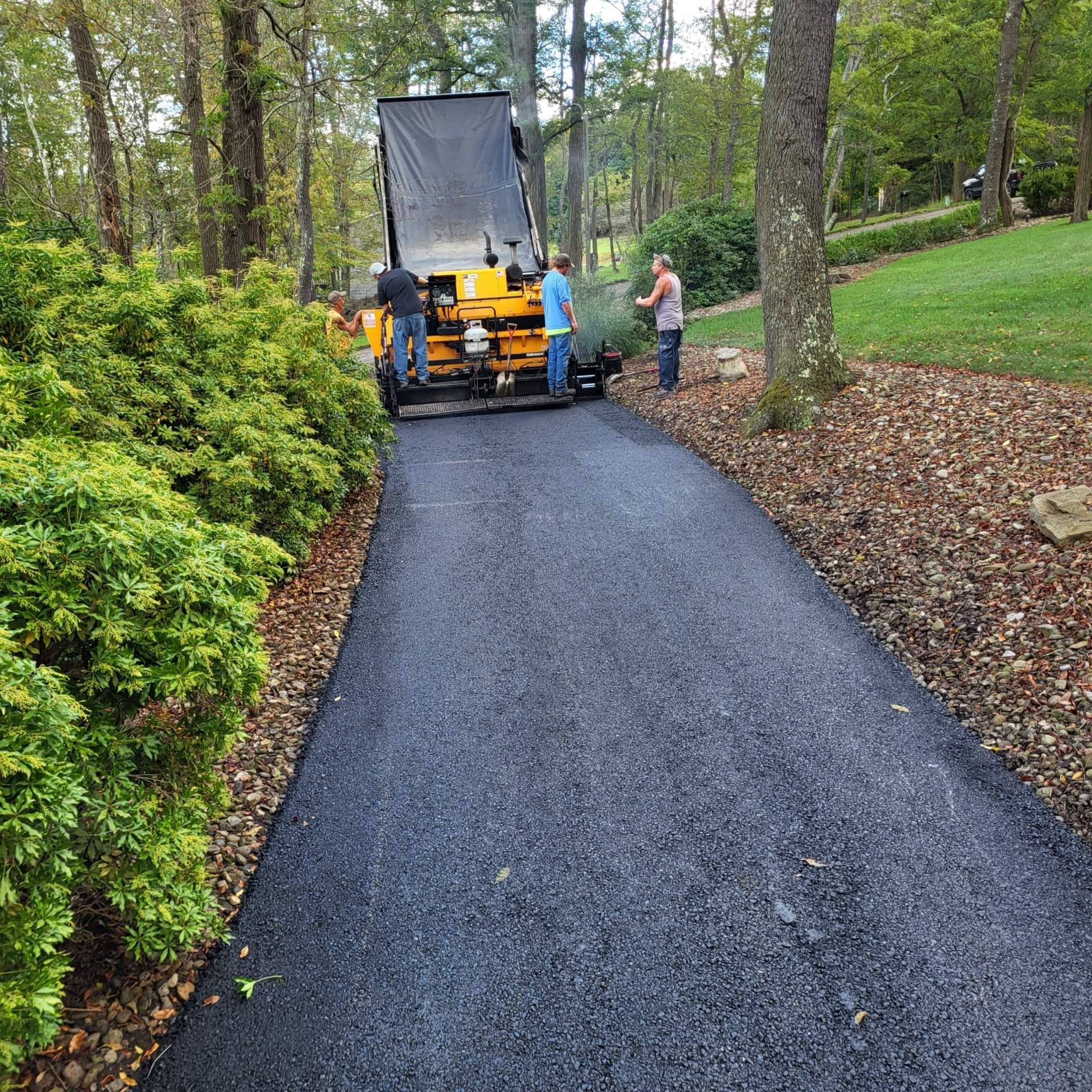 asphalt paving