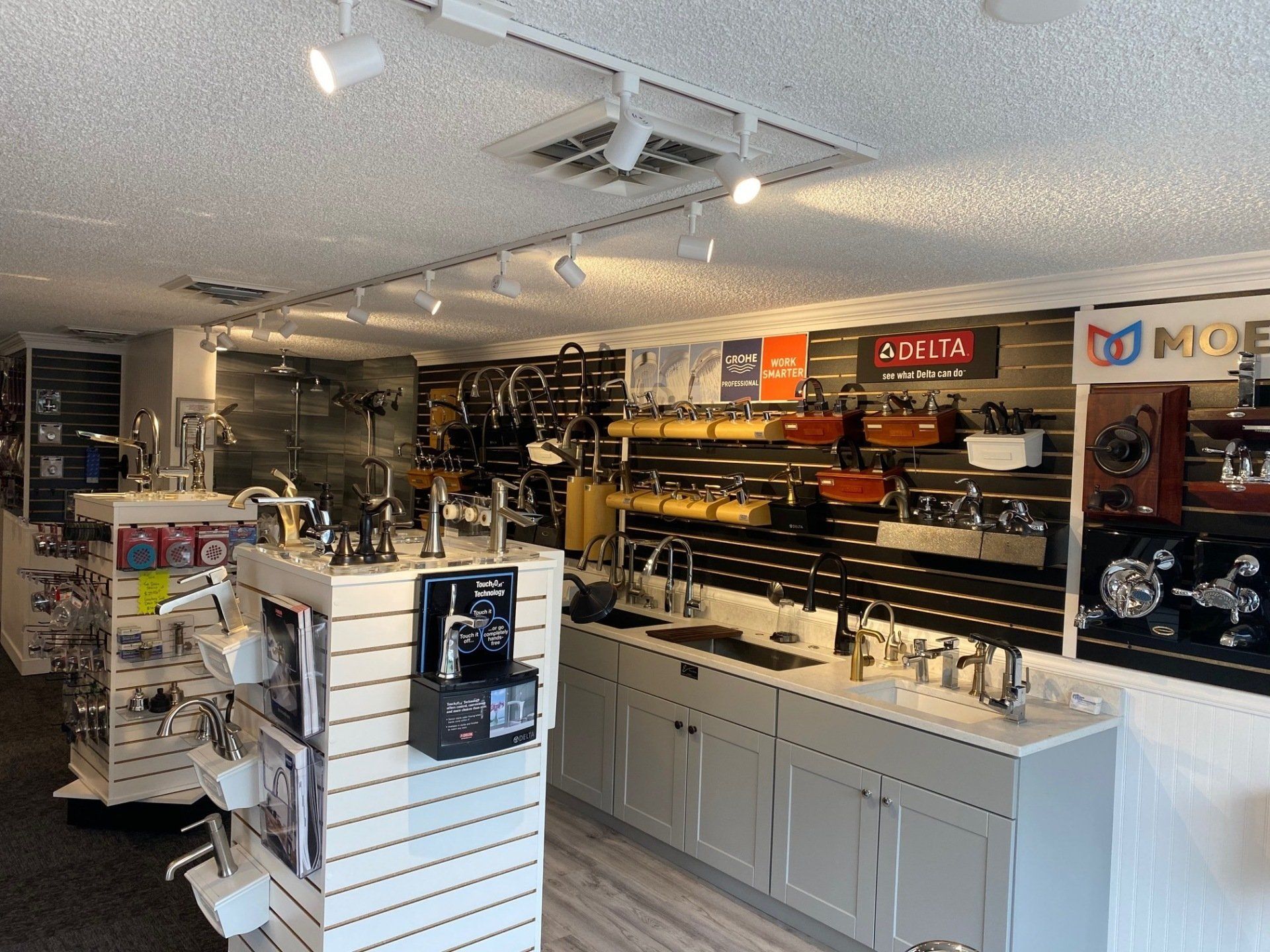 Larry's Plumbing Supply Photo Gallery | Lynnwood, WA