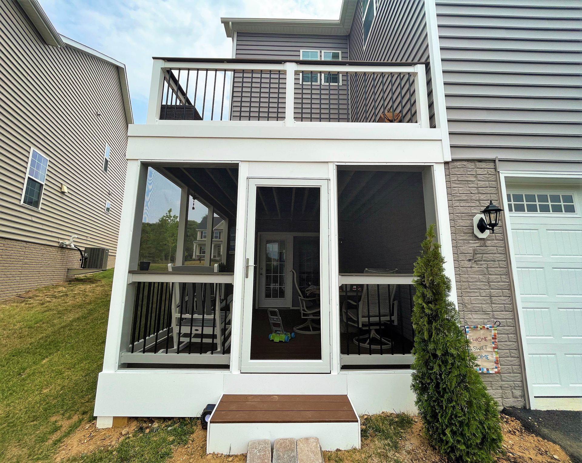 Screened in porch external view