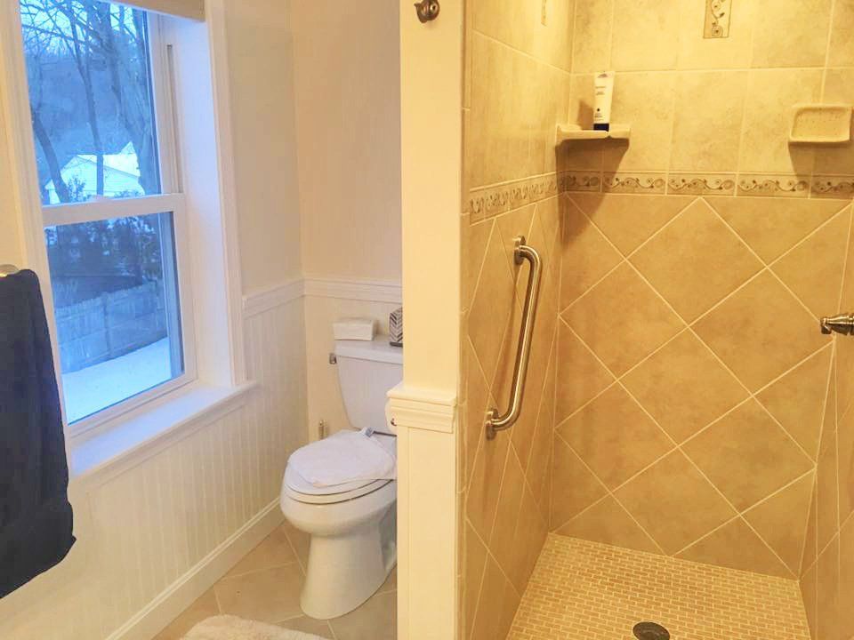 Bathroom remodeling service
