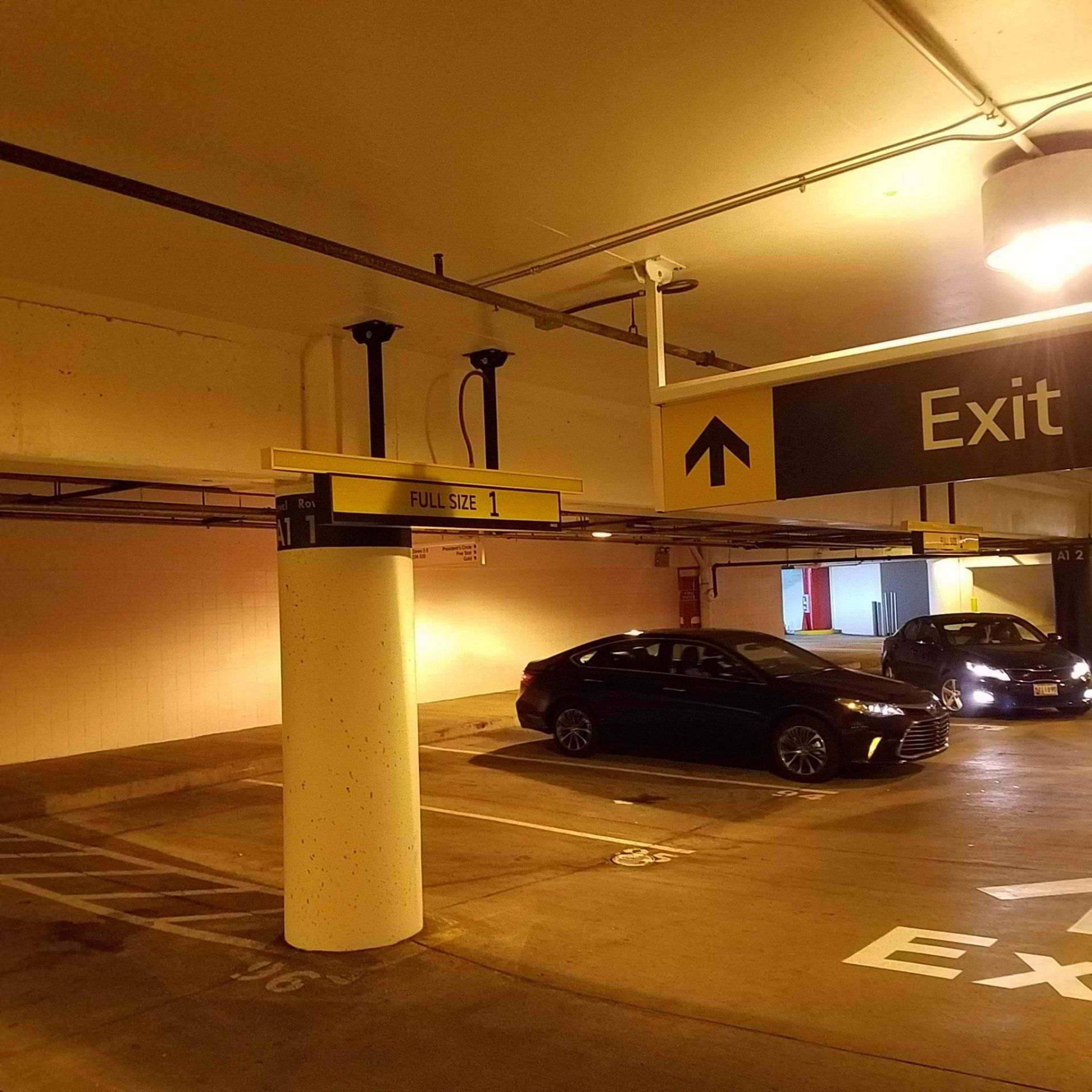 Hertz/Dollar/Thrifty DCA Airport - Washington, DC