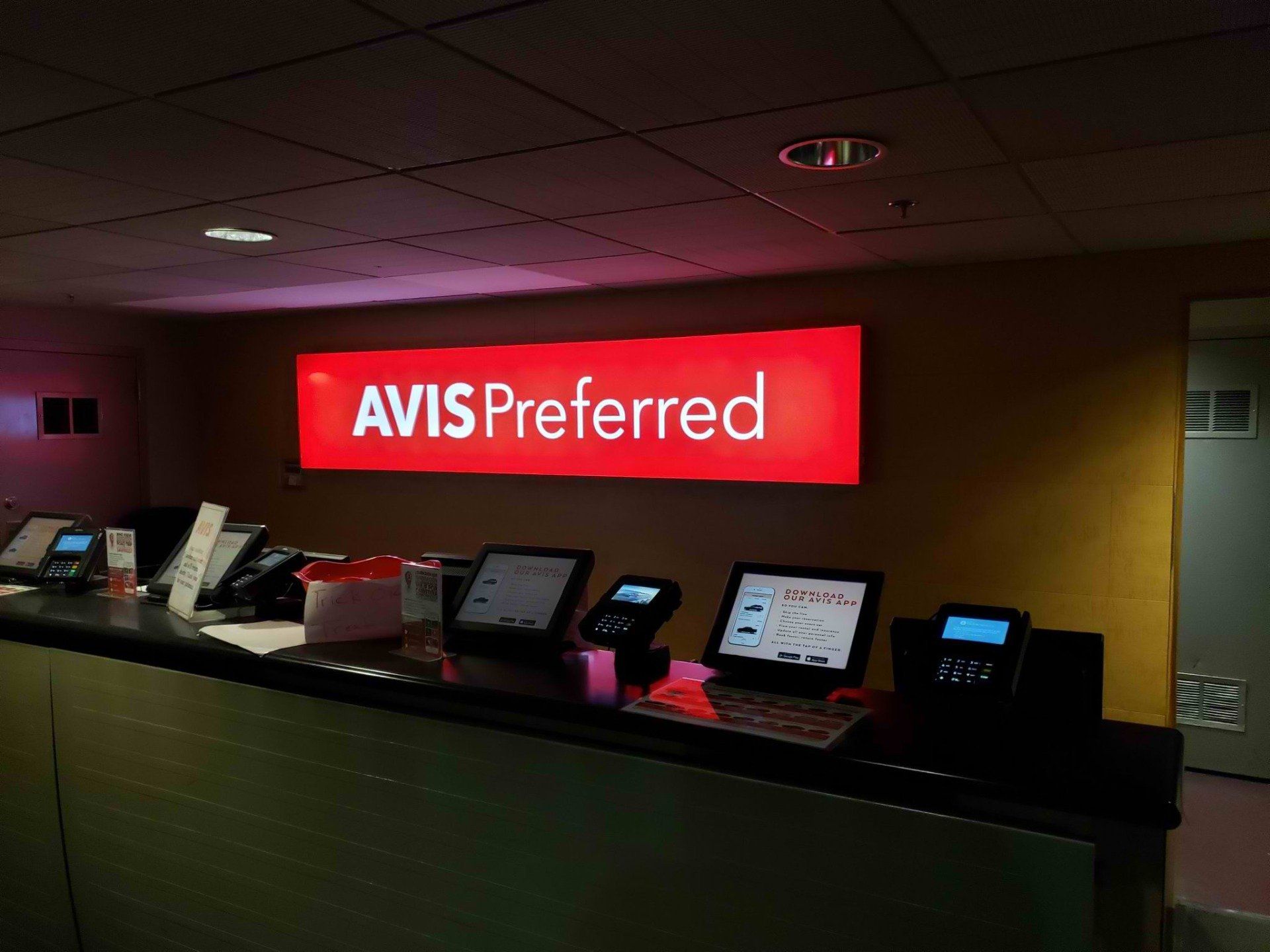 Avis Phoenix Sky Harbor Airport - Phoenix AZ