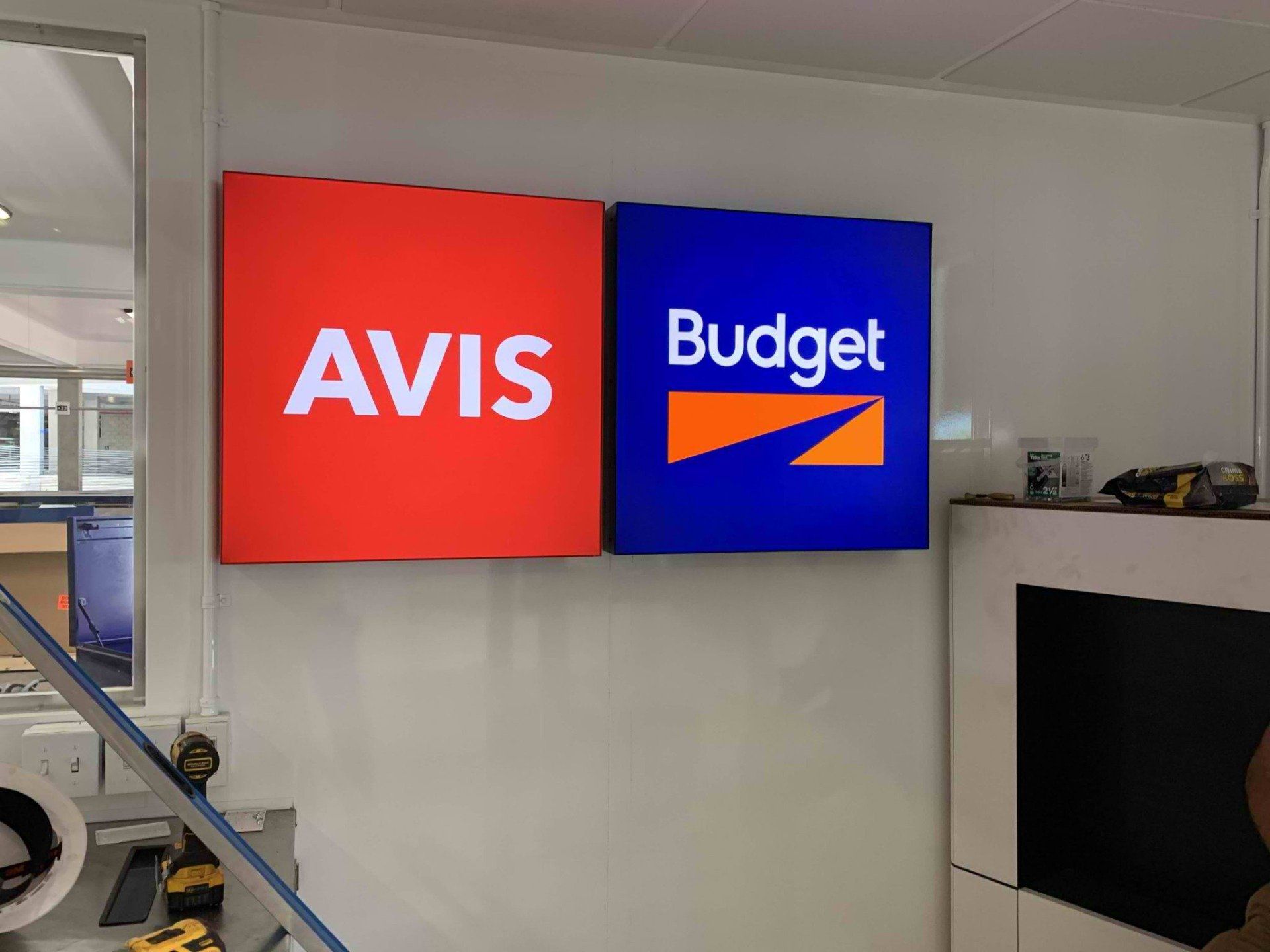 Avis OGG Airport - Maui HI