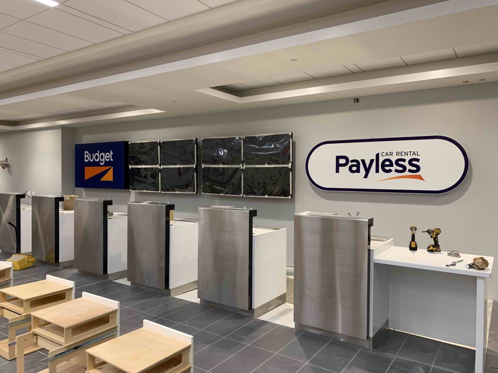 Avis OGG Airport - Maui HI